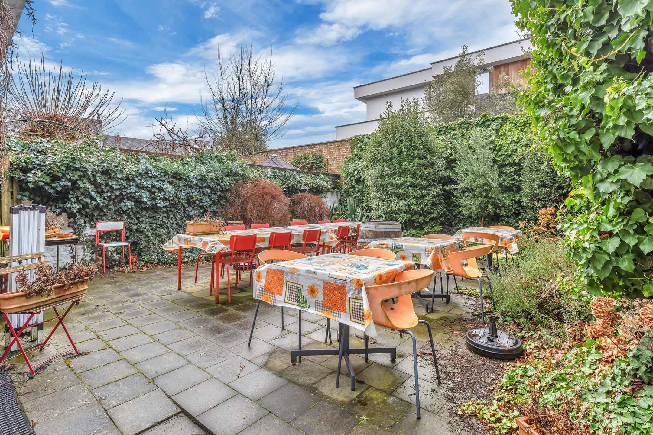 Burgerwoning met garage foto 9