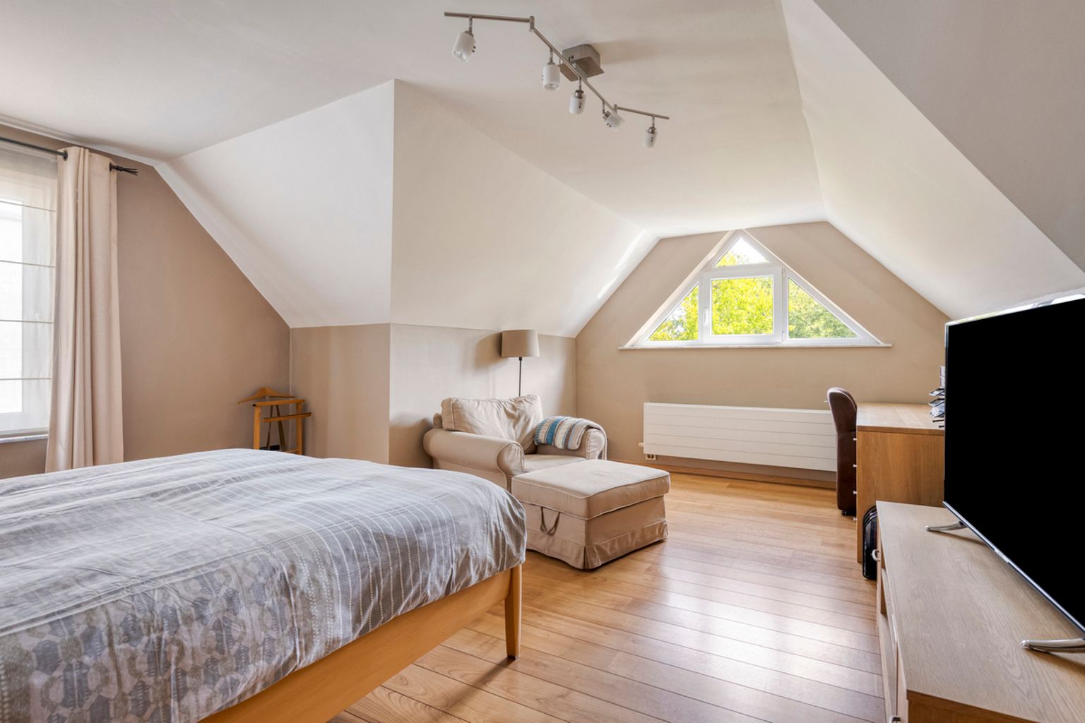 Uitstekend onderhouden en instapklare villa op 8 are 51 ca foto 13