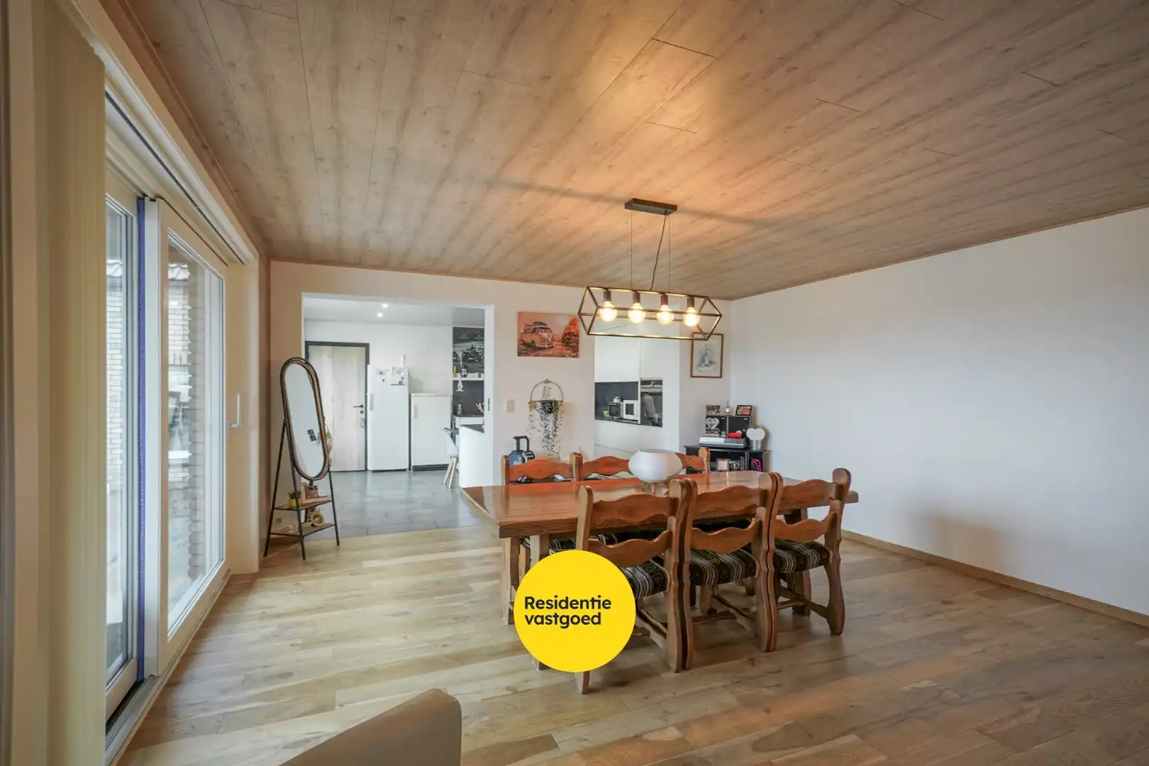 Alleenstaande woning op ruim perceel met vernieuwd woongedeelte en loods (80 m²) foto 11