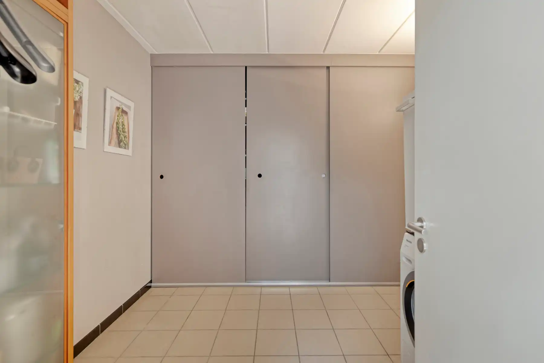 Unieke woning met multifunctionele ruimtes te Moerbeke foto 15