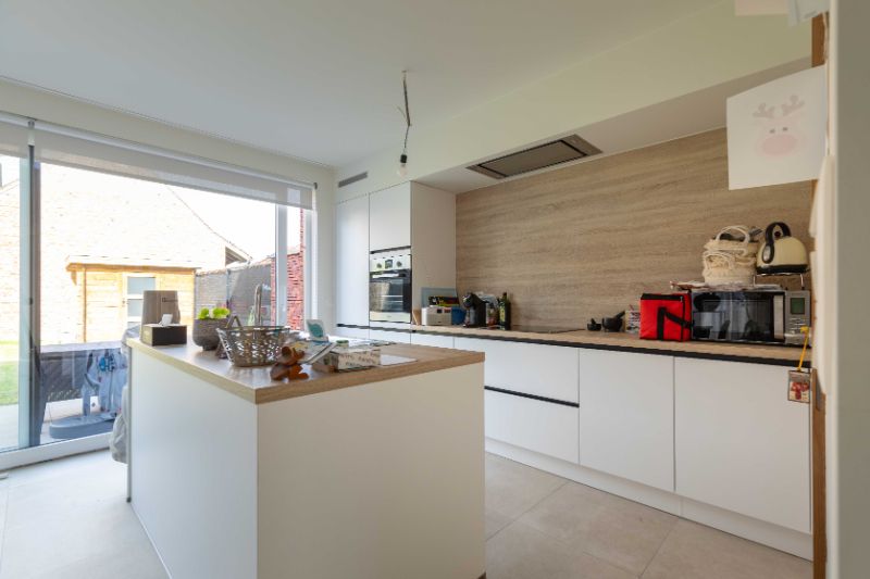 ROESELARE: Prachtige nieuwbouwwoning bouwjaar 2022 met 3 slaapkamers. foto 2