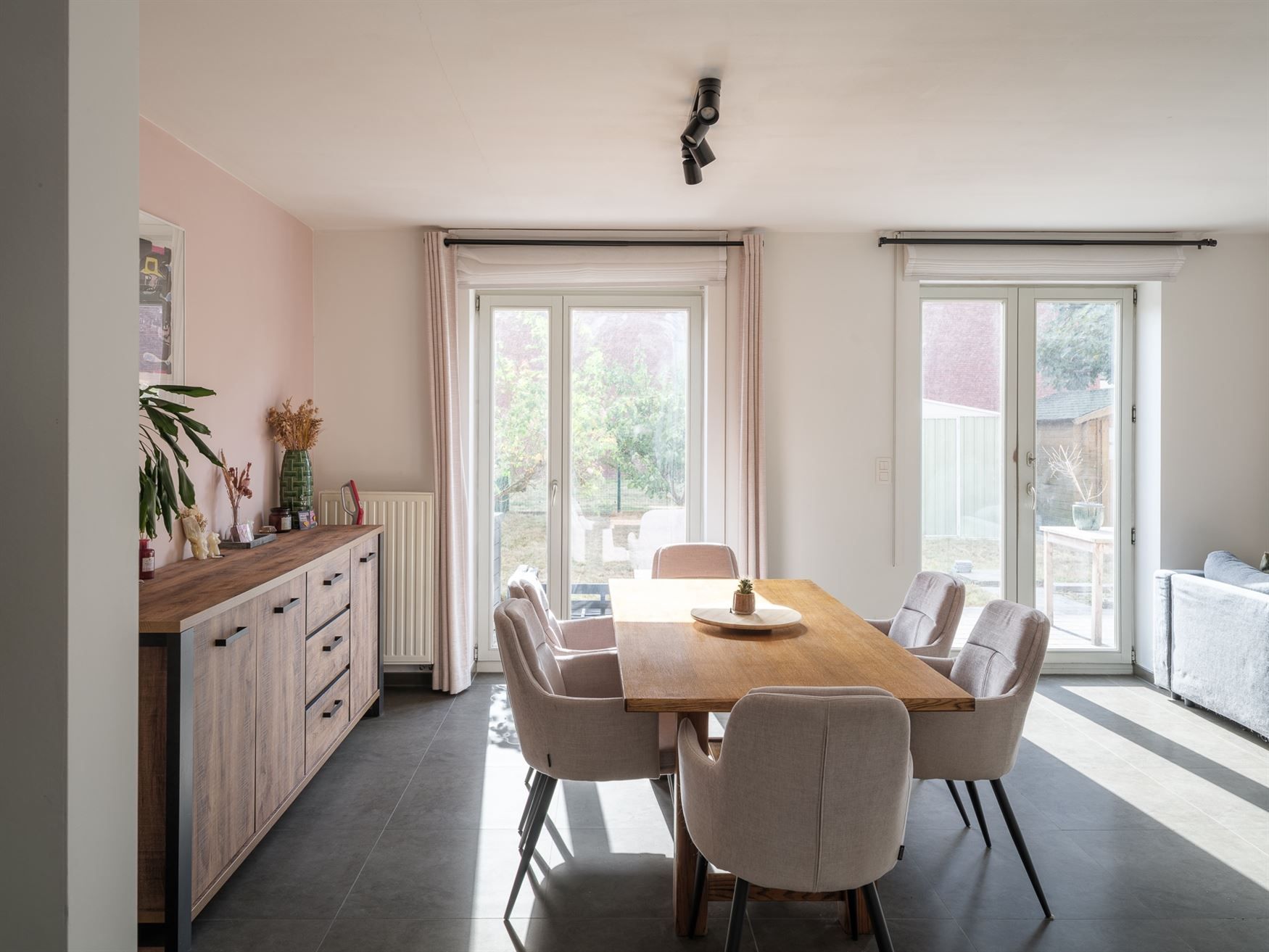 Instapklare gezinswoning met tuin & 4 slaapkamers in Wondelgem. foto 7