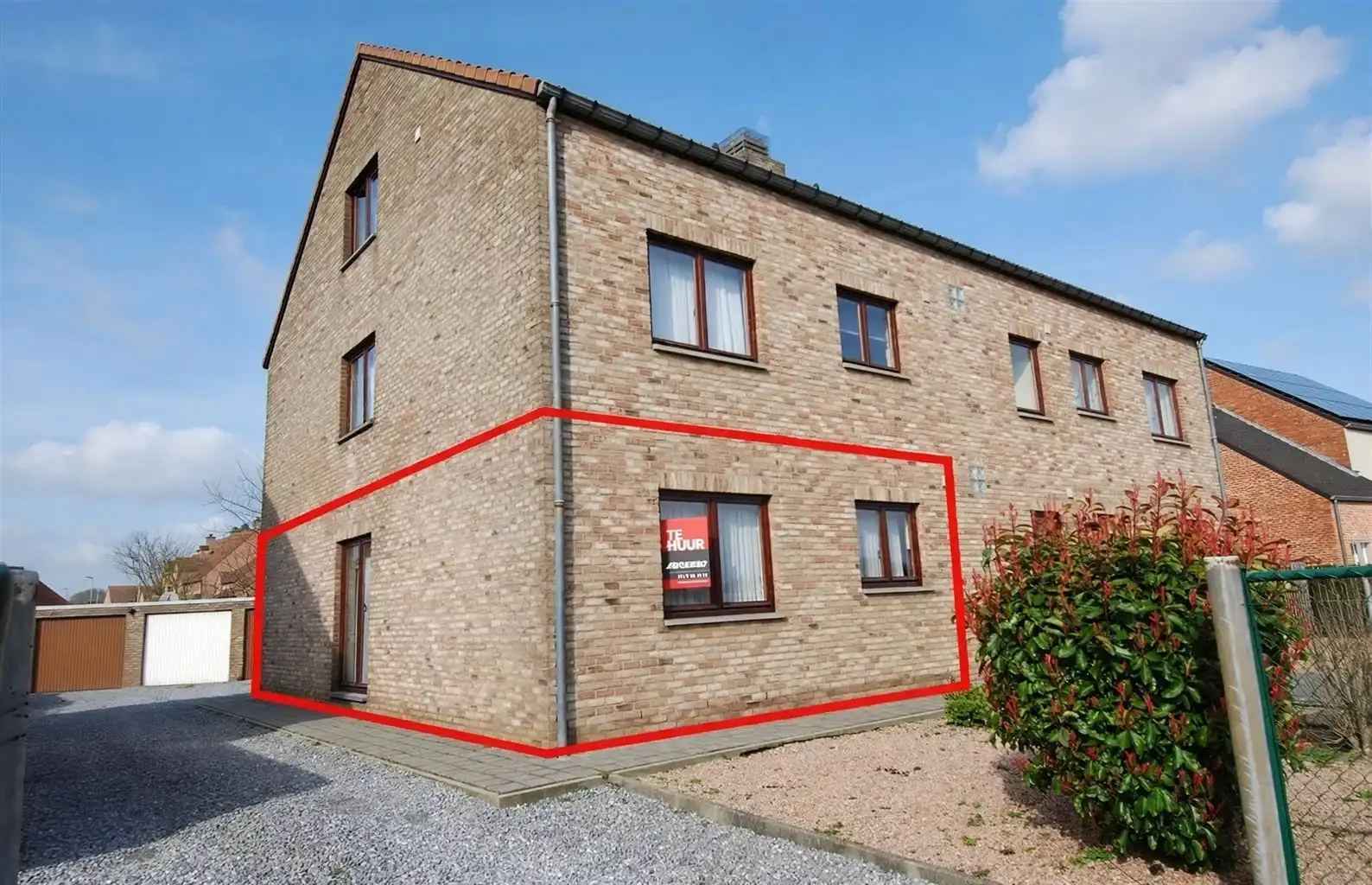 Gelijkvloers appartement met 2 slaapkamers en garagebox. foto 13