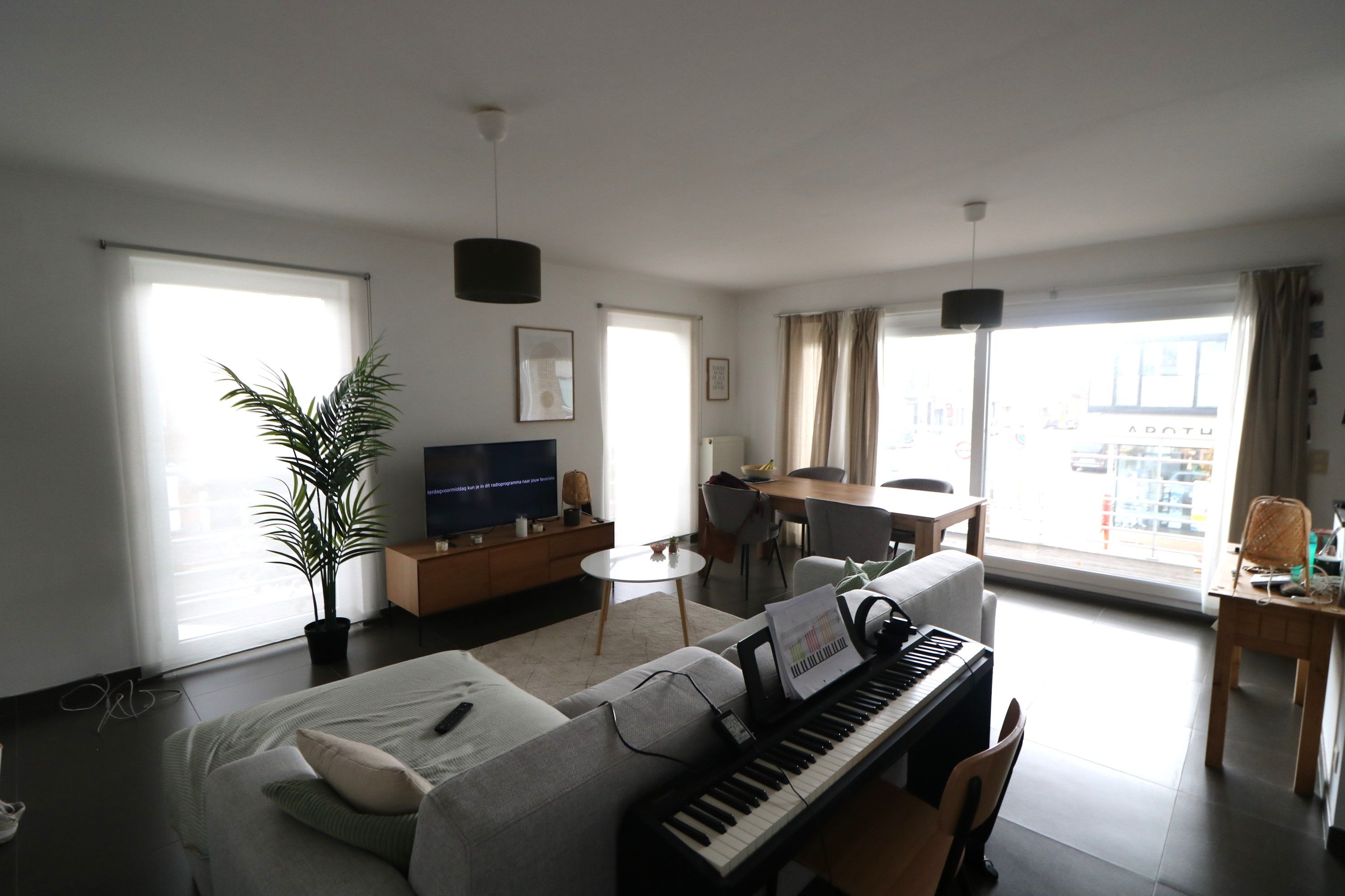 Recent 2 slaapkamerappartement op de eerste verdieping van residentie Travaly. foto 2
