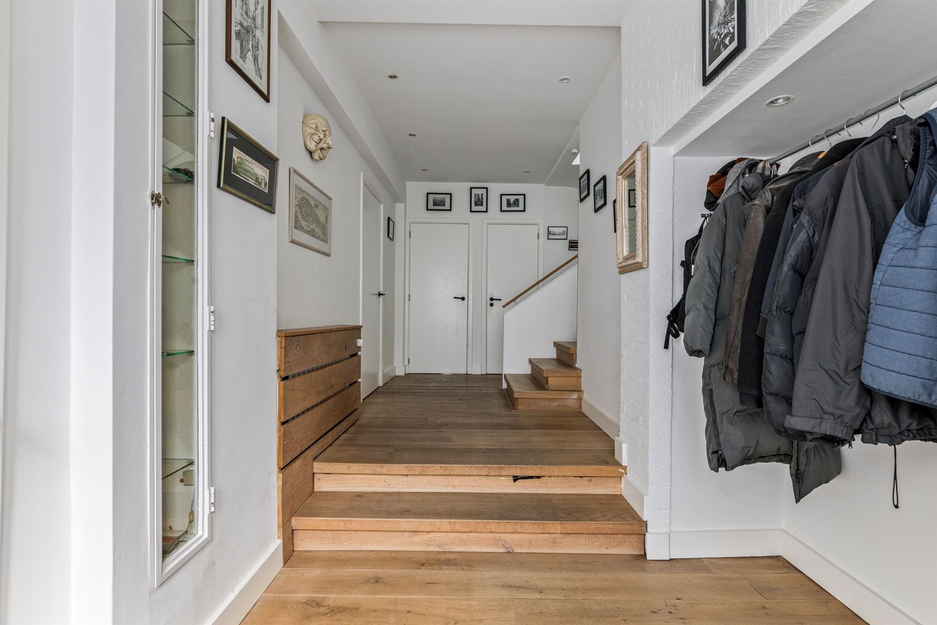 Prachtige authentieke villa (± 295 m²) - Bloemenwijk foto 4