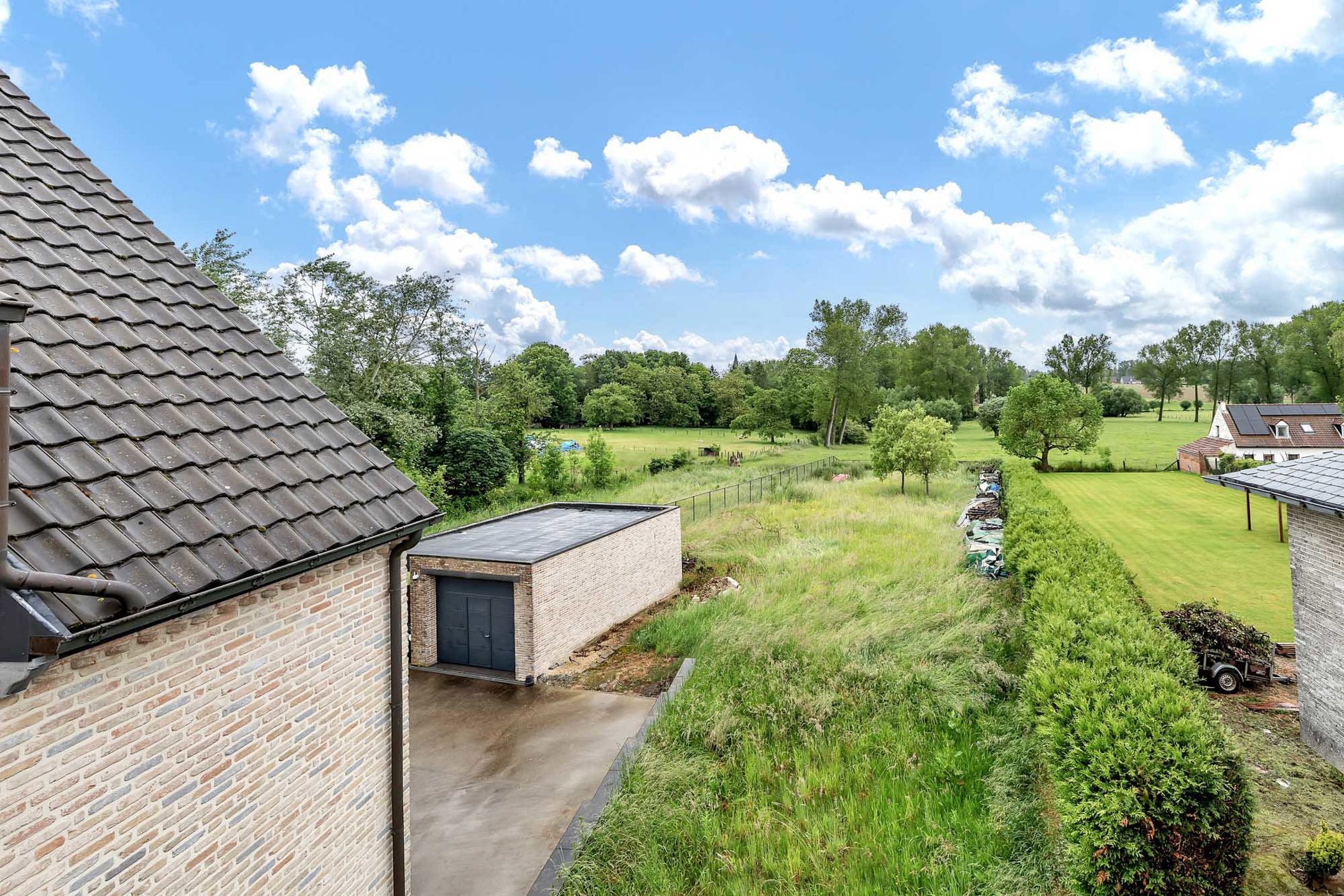 Kwalitatieve, solide woning met prachtig zicht foto 38