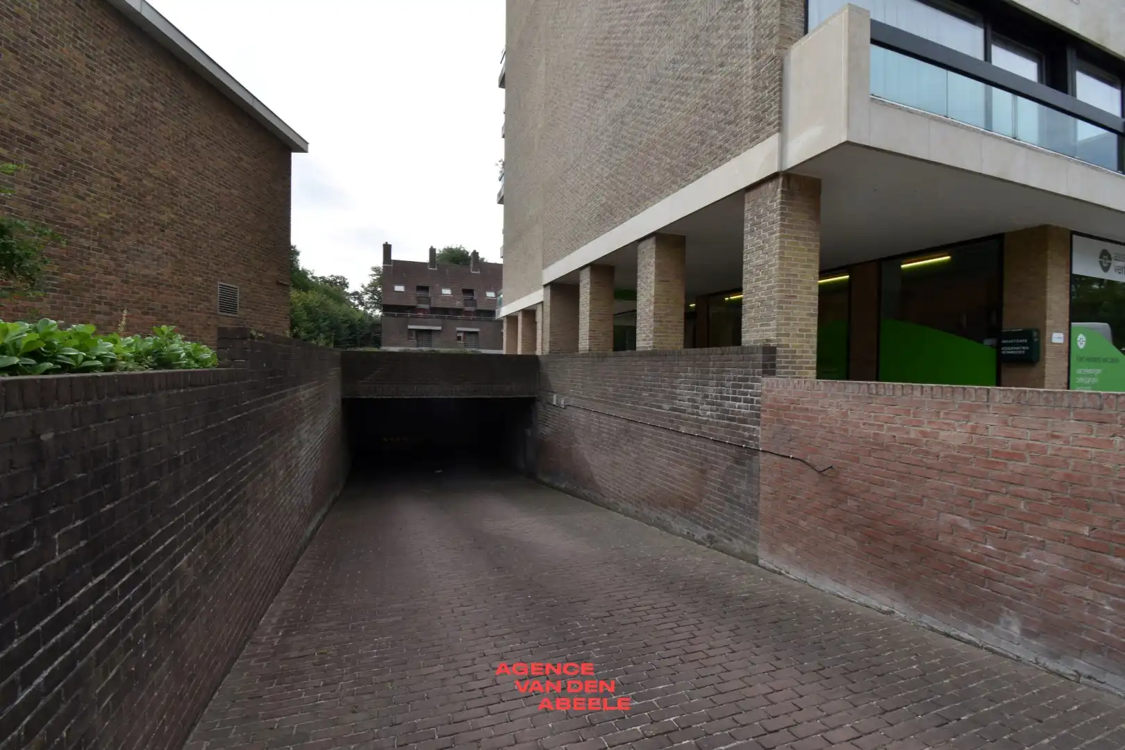 Parkeerplaats te huur Komvest 34 -/A - 8000 Brugge