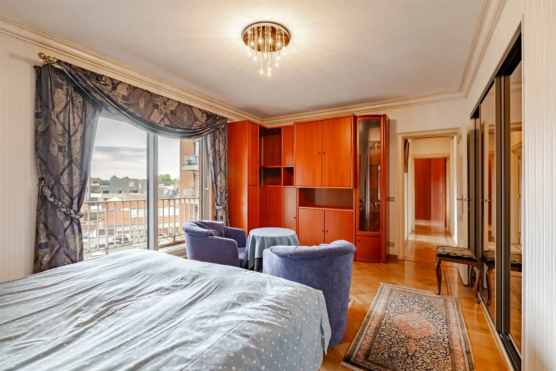 Appartement met 3 slaapkamers en zicht op de grote markt foto 8