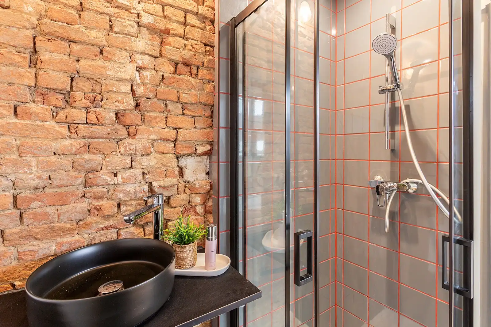 Instapklaar dakappartement op een zuchtje van Park Spoor Noord foto 19