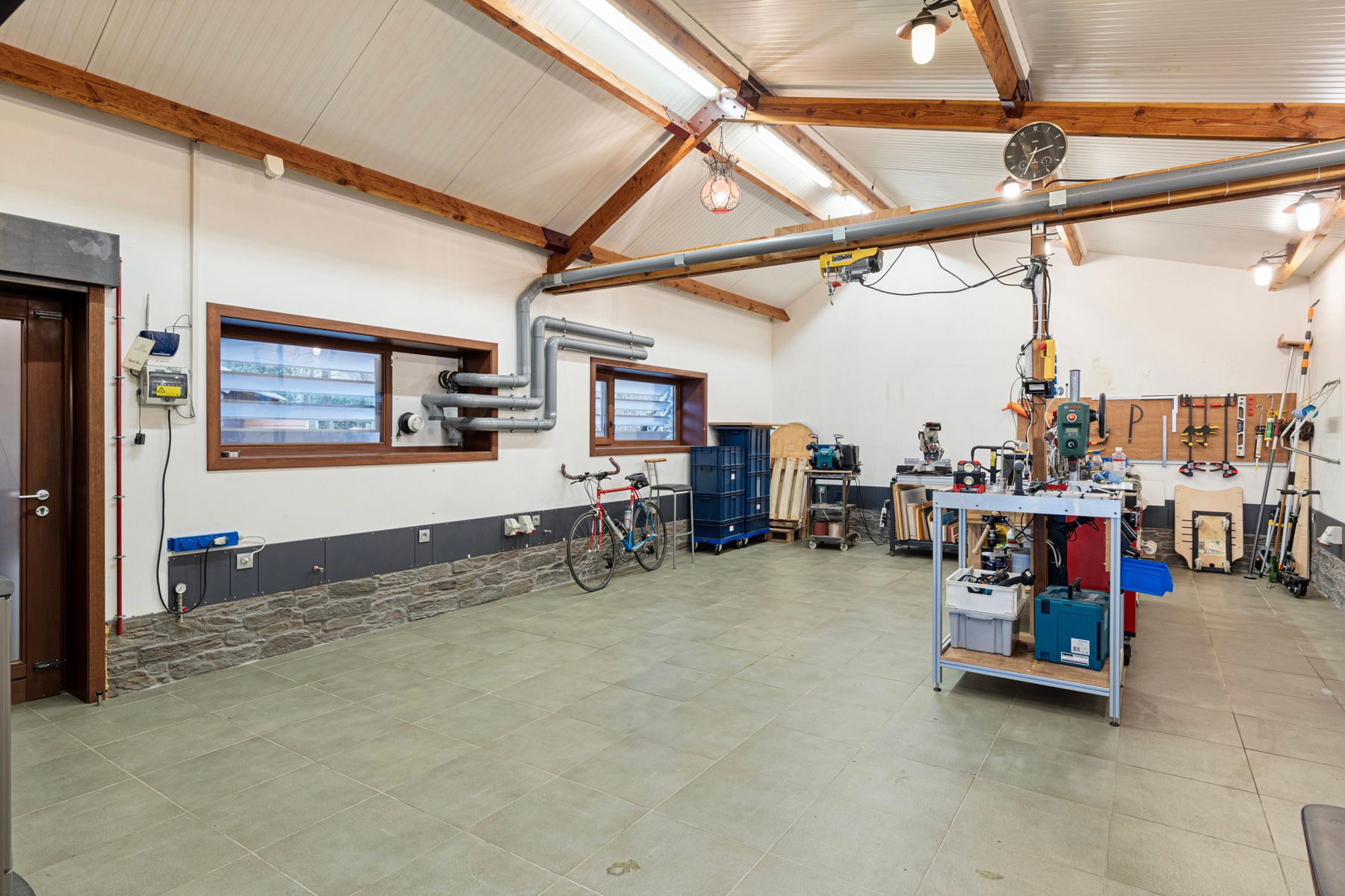 Ruime villa met LOODS! foto 20