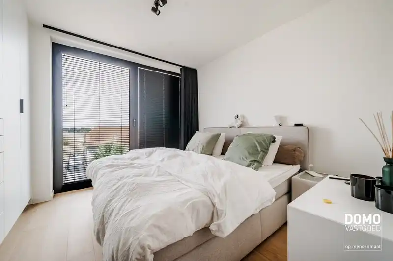 Exclusief appartement met uniek uitzicht te Alken. Inclusief 3 parkeerplaatsen en ruime kelderberging. foto 8