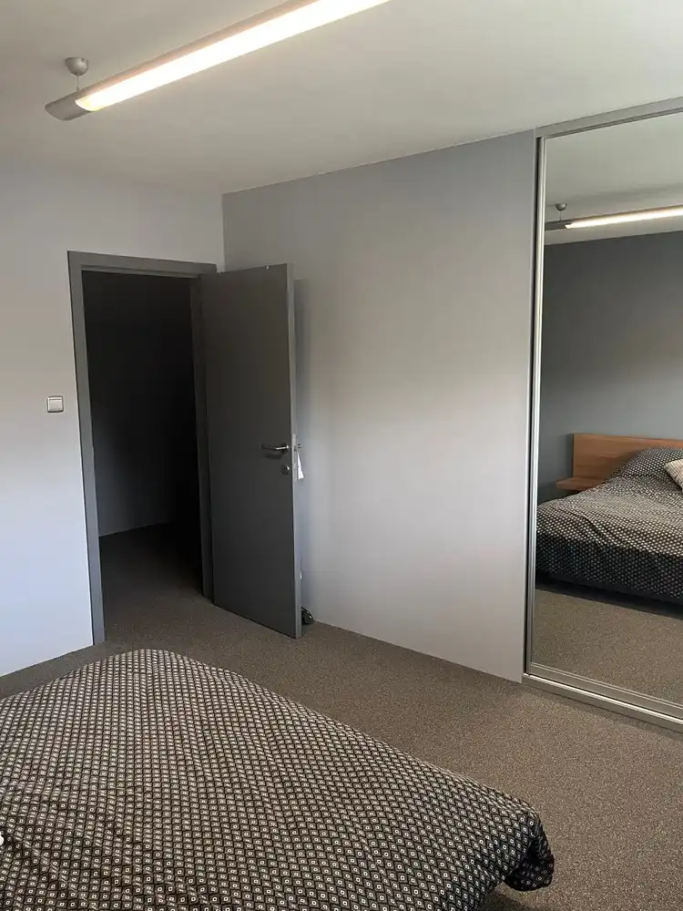 Licht, ruimte en luxe: energiezuinige, recente villa met 5 slk te koop in Maasmechelen! foto 19