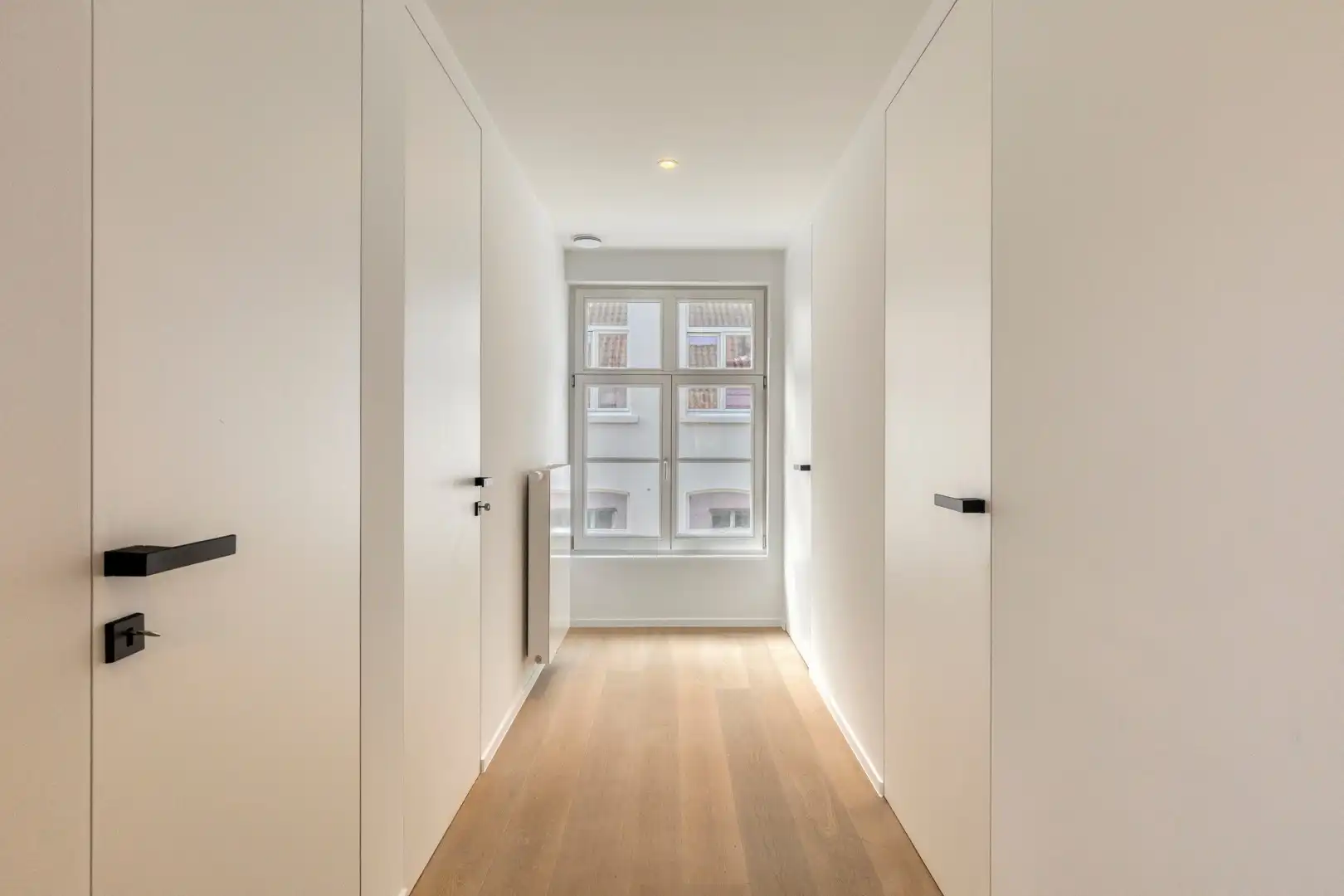 Prachtige bemeubelde stadwoning met 3 slaapkamers op topligging foto 15