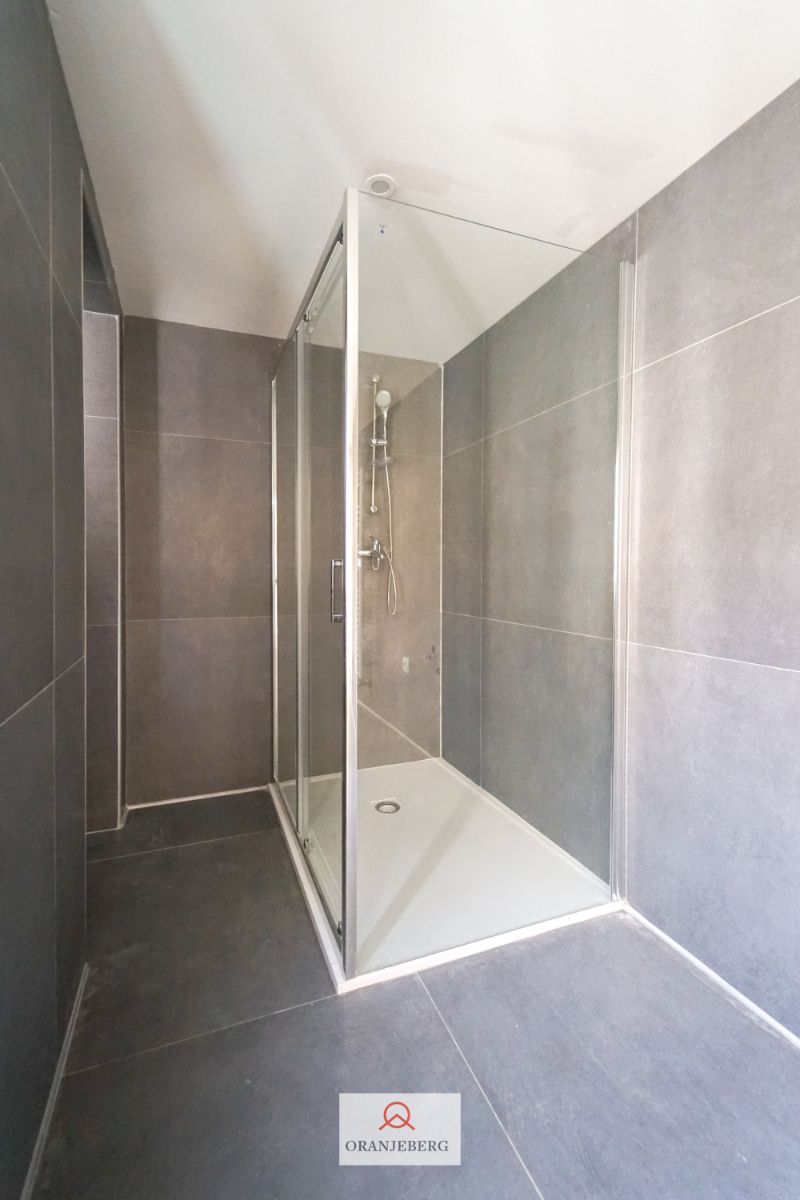 Ruime woning te huur aan de Visserij centrum-Gent foto 23