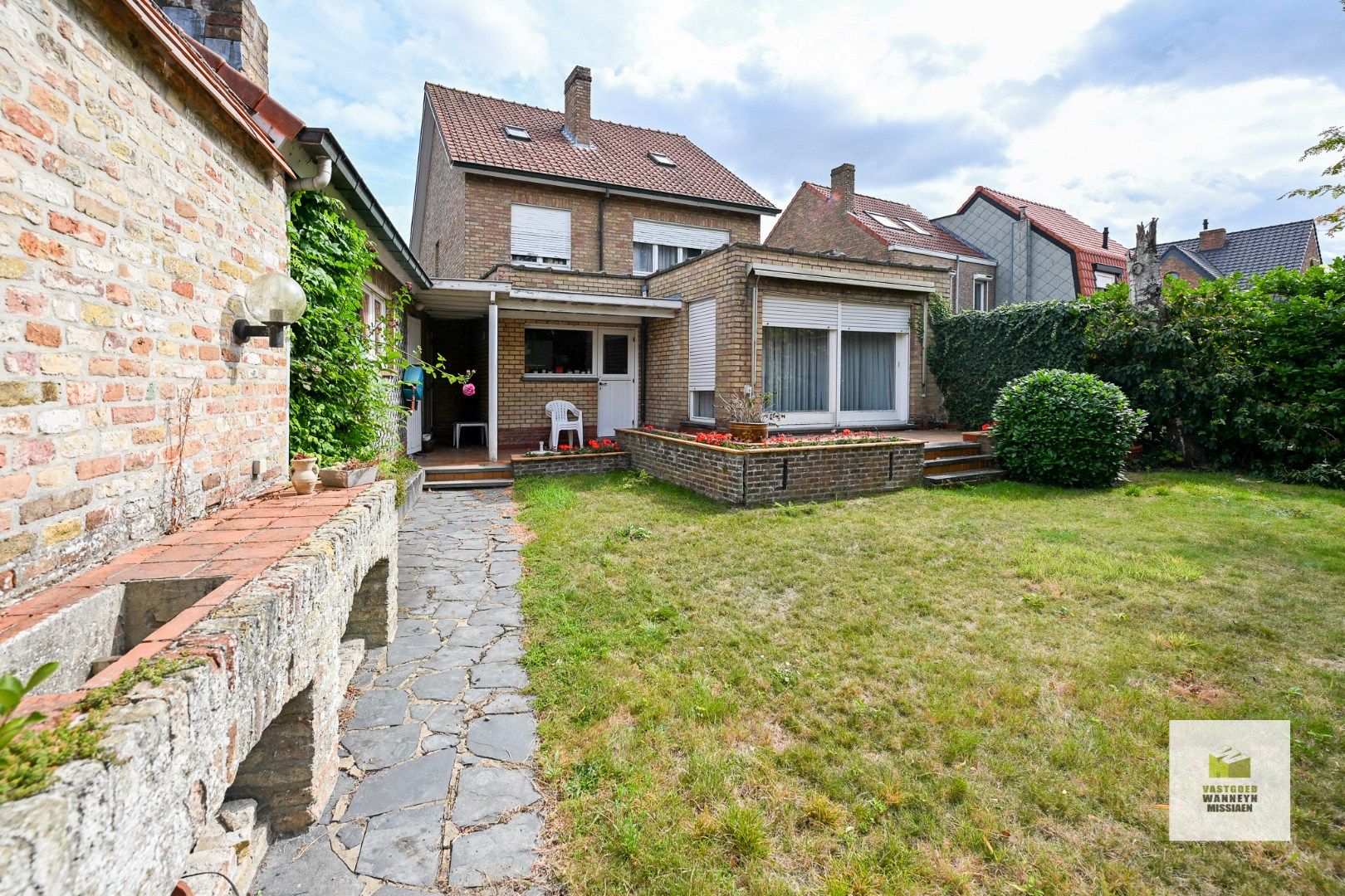 Degelijke open bebouwing met 3slpk, garage en tuin vlakbij centrum Brugge foto 15