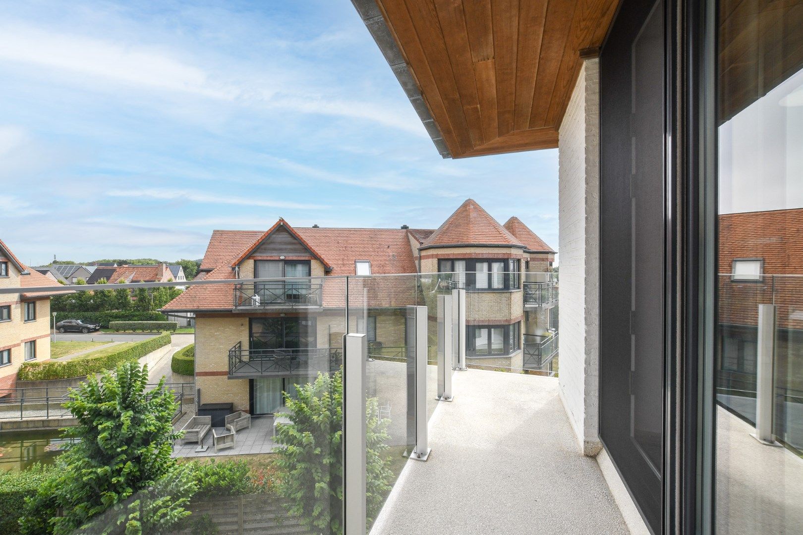 Modern 2-slaapkamerappartement met terras nabij duinen en strand, De Haan foto 26