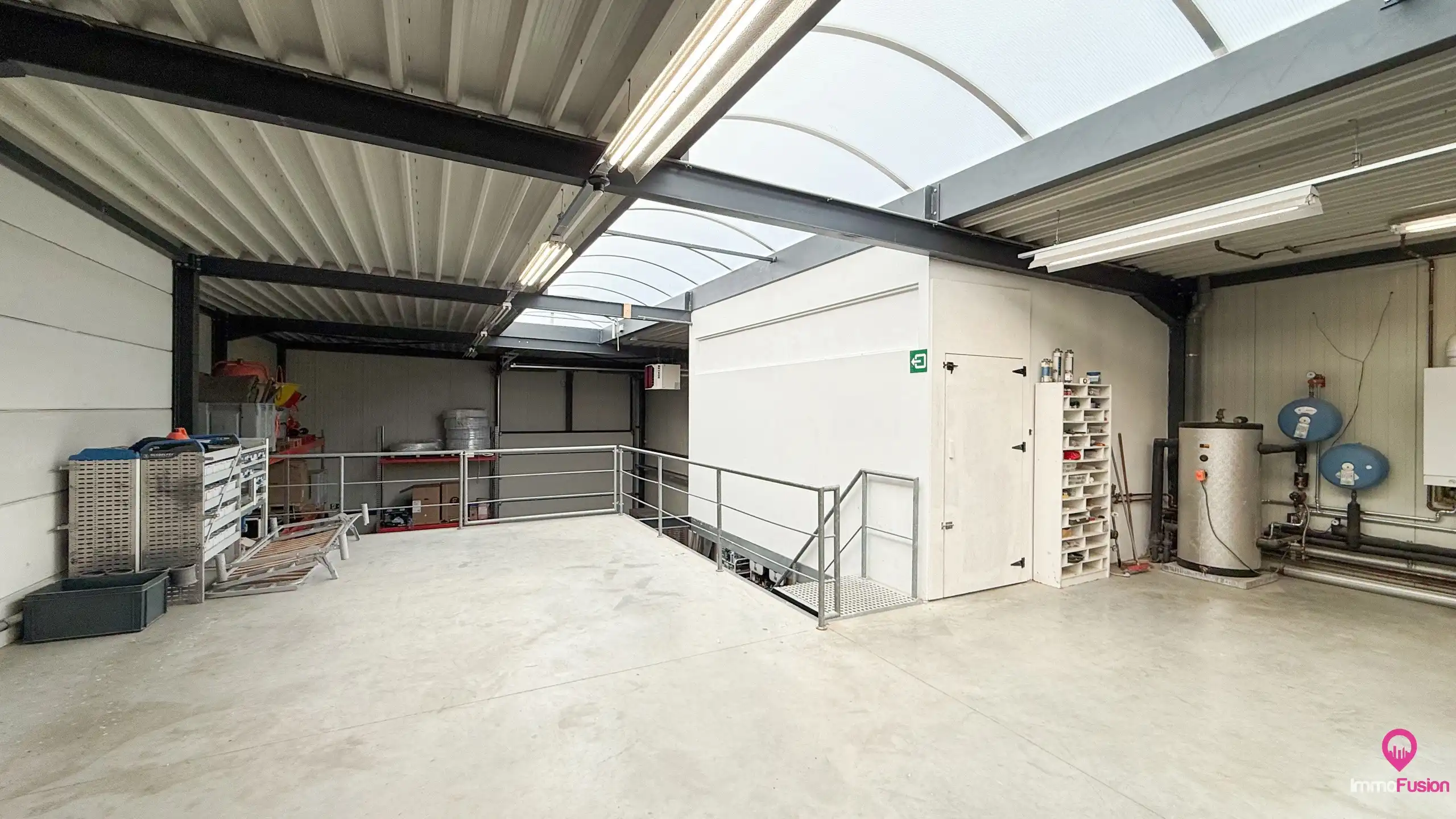Veelzijdig industrieel pand met woonst en zonnepanelen! foto 27