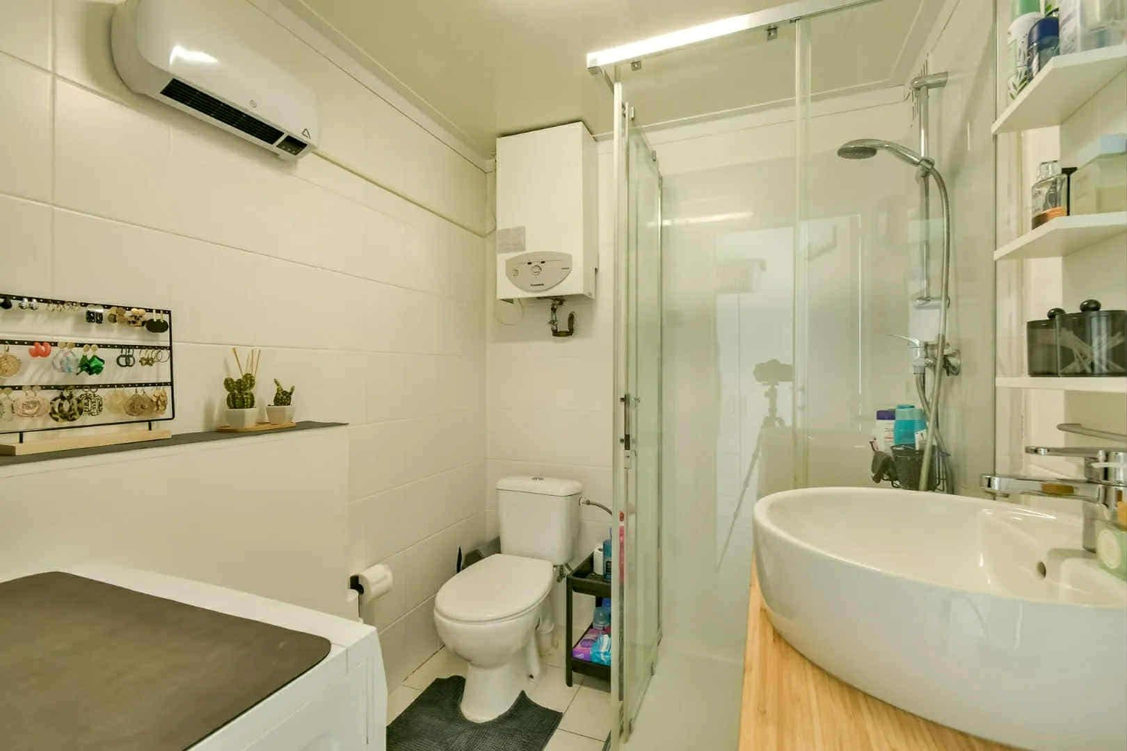 Gerenoveerde rijwoning met 3 slaapkamers en tuin te Roeselare foto 5