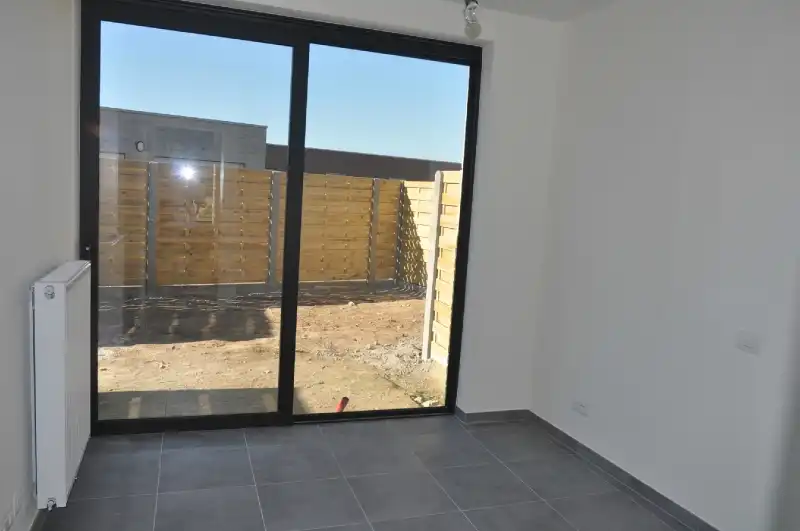 Prachtig en ruim energiezuinig appartement op het gelijkvoers met ruime privé-terras. foto 12