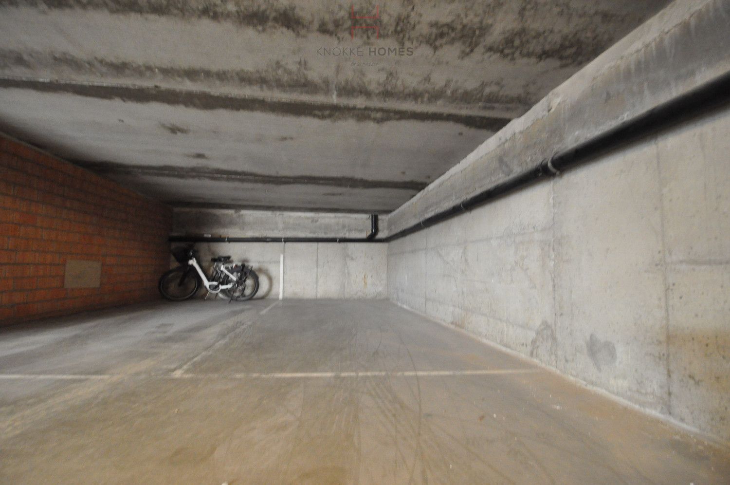 Goed gelegen autostaanplaats nabij het strand in Duinbergen foto 4