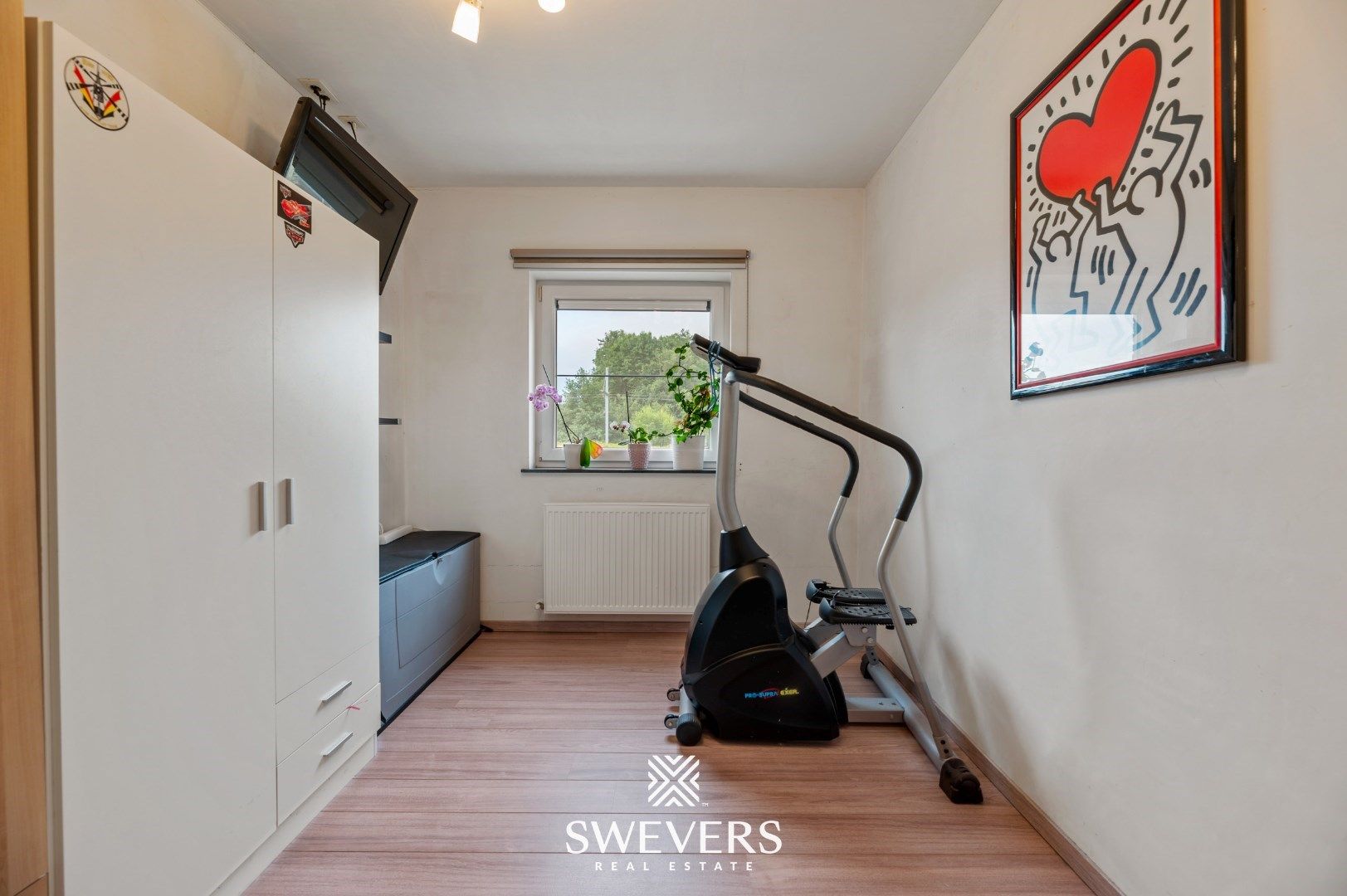Instapklare halfopen woning met vernieuwde keuken, tuin en garage in Leopoldsburg foto 21