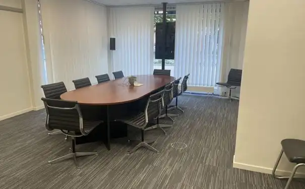 375m² kantoor/praktijkruimte foto 7