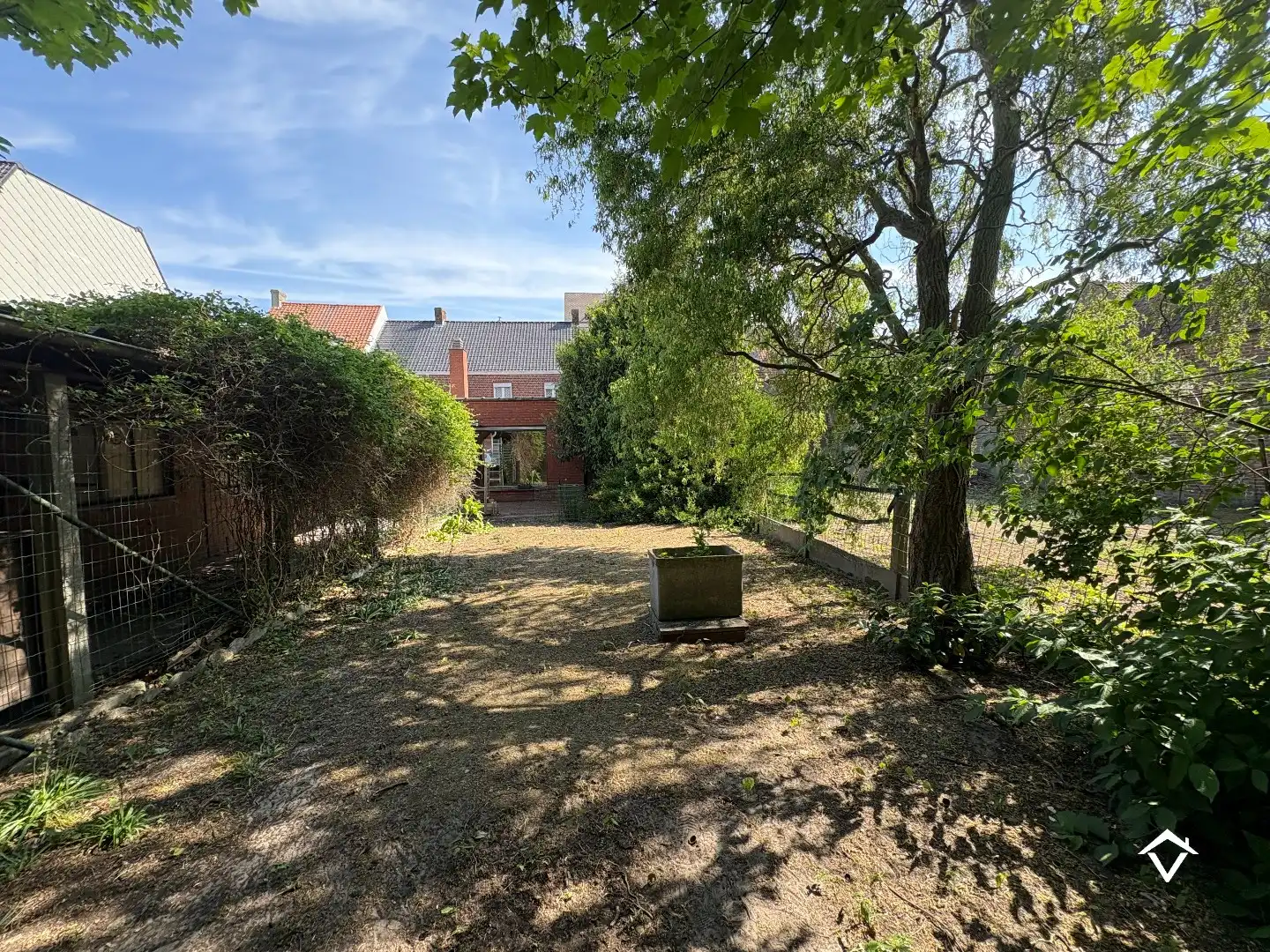 Unieke ruime eigendom op 1169 m² grond met voormalige handelsruimte in centrum Koekelare foto 22
