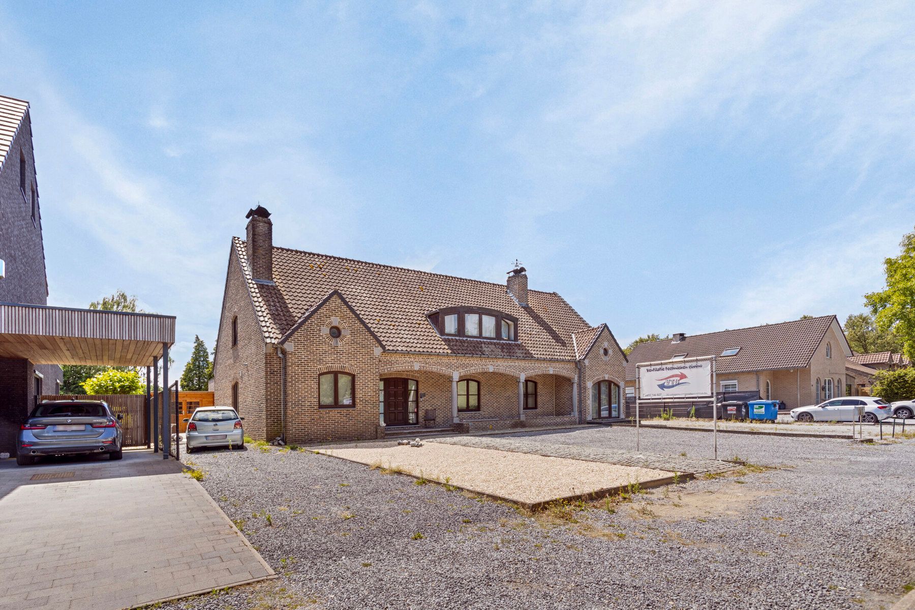 VILA MET ZWEMBAD EN 5 SLAAPKAMERS  foto 3