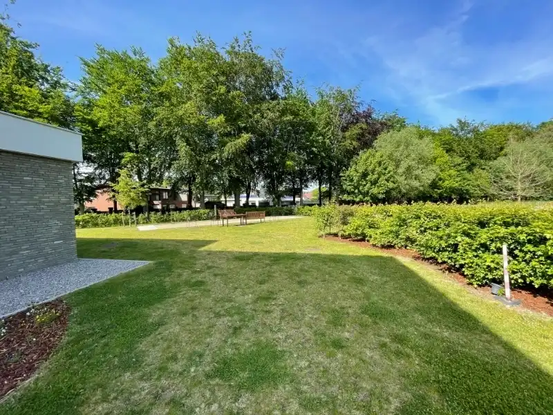 Instapklare assistentiewoning met een groot terras foto 12