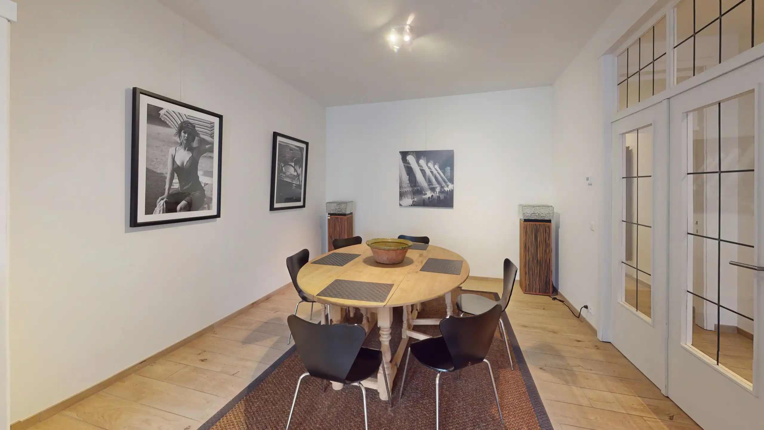 ANTWERPEN - Stijlvol gemeubeld appartement nabij het Centraal Station foto 3