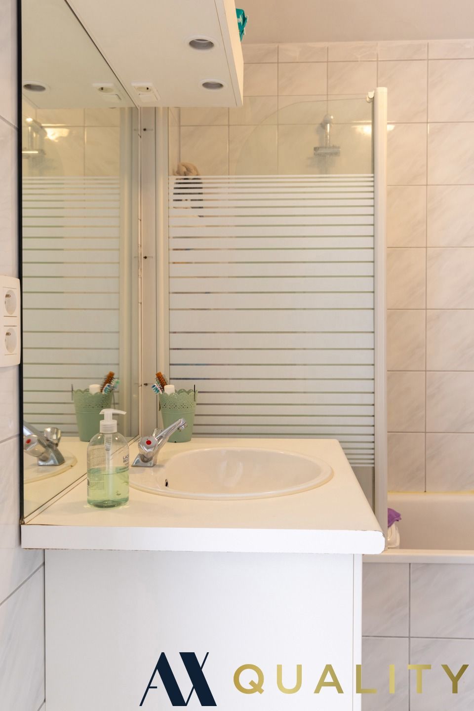 Instapklaar 2 slpk.-appartement  gelegen op de 1ste verdieping foto 10