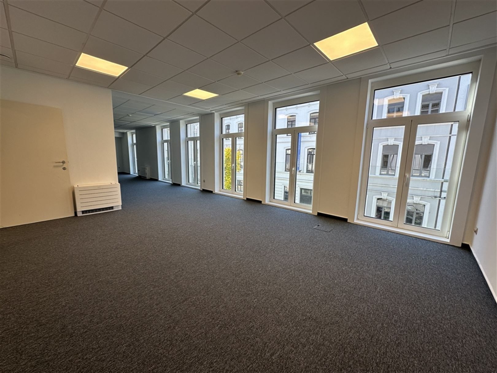 Kantoor op toplocatie met parkeerplaatsen centrum Kortrijk foto 3