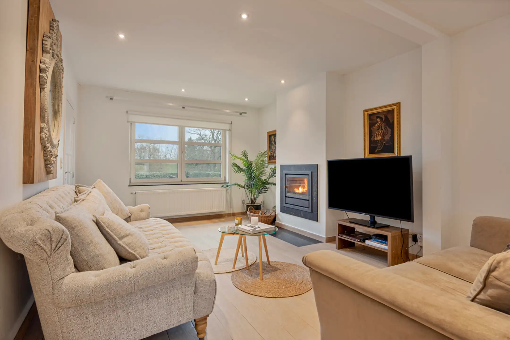 Charmante bemeubelde woning op toplocatie in Lanaken foto 2