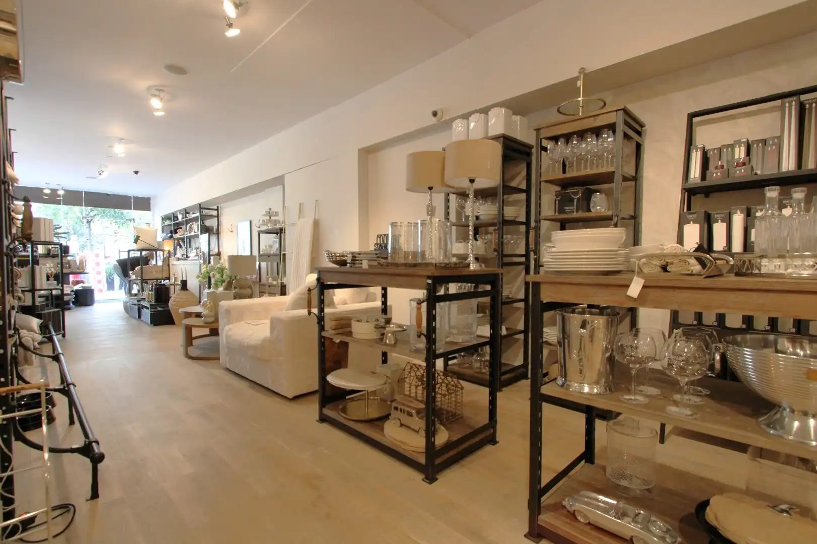 Groot verhuurd handelspand Dumortierlaan 35 te koop  foto 10