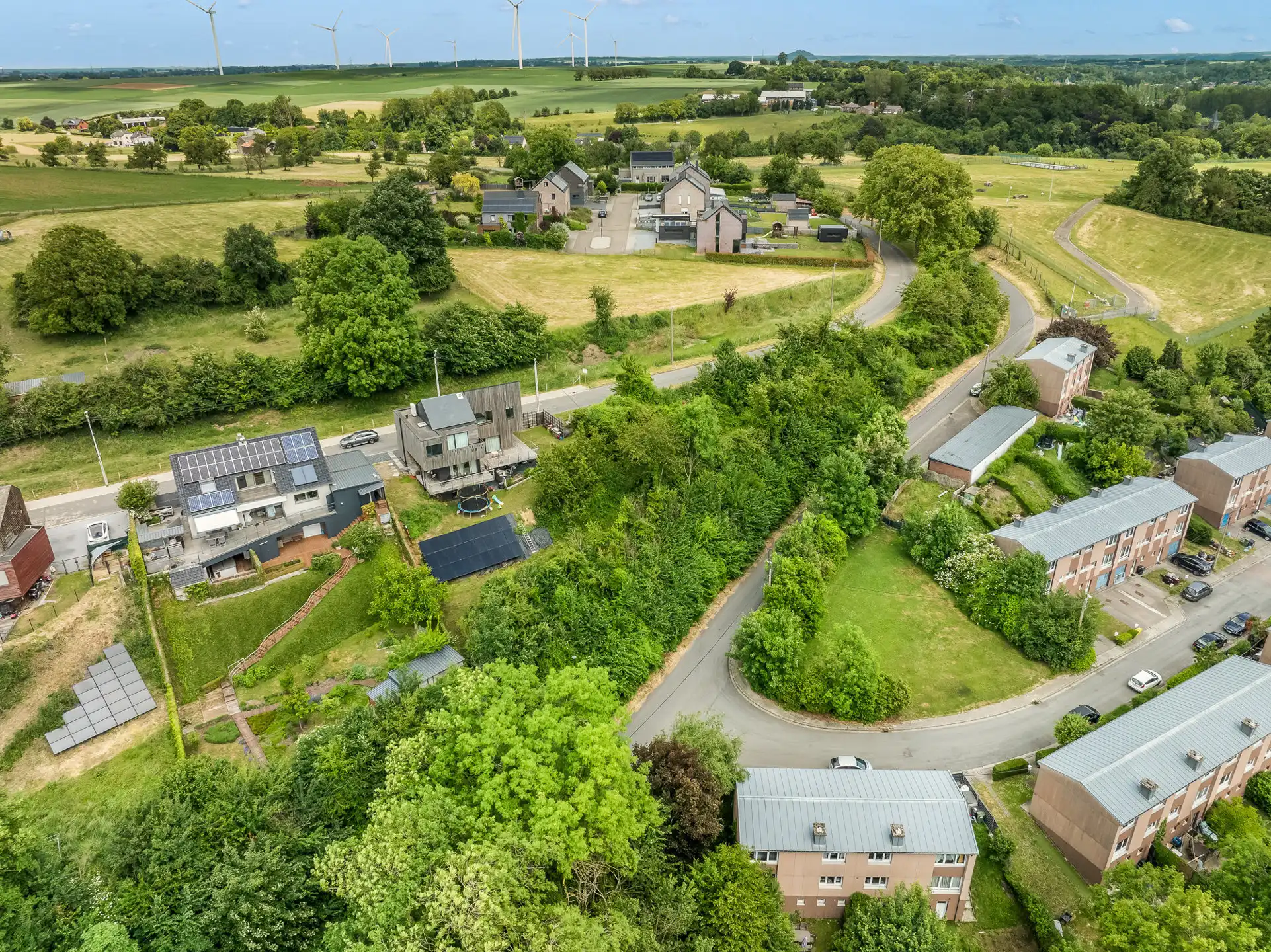 Vrijstaande bouwgrond met verzicht en vergunning foto 17
