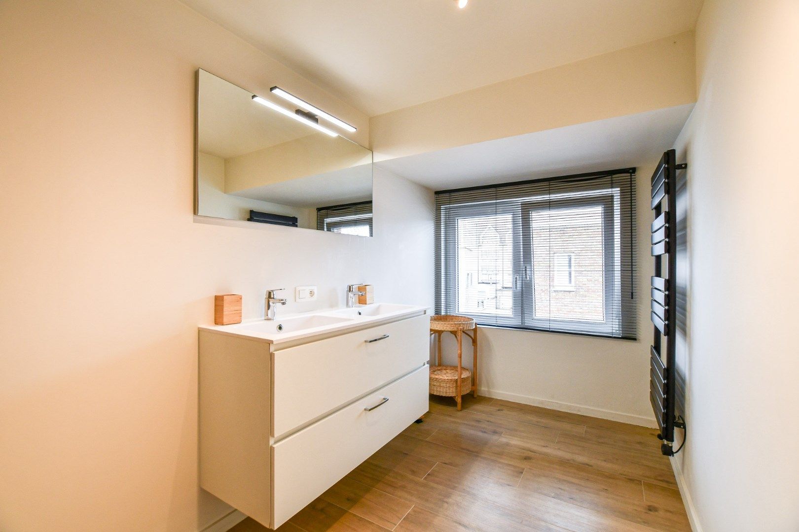 Stijlvol wonen aan zee – energiezuinige woning op topligging in Wenduine foto 19