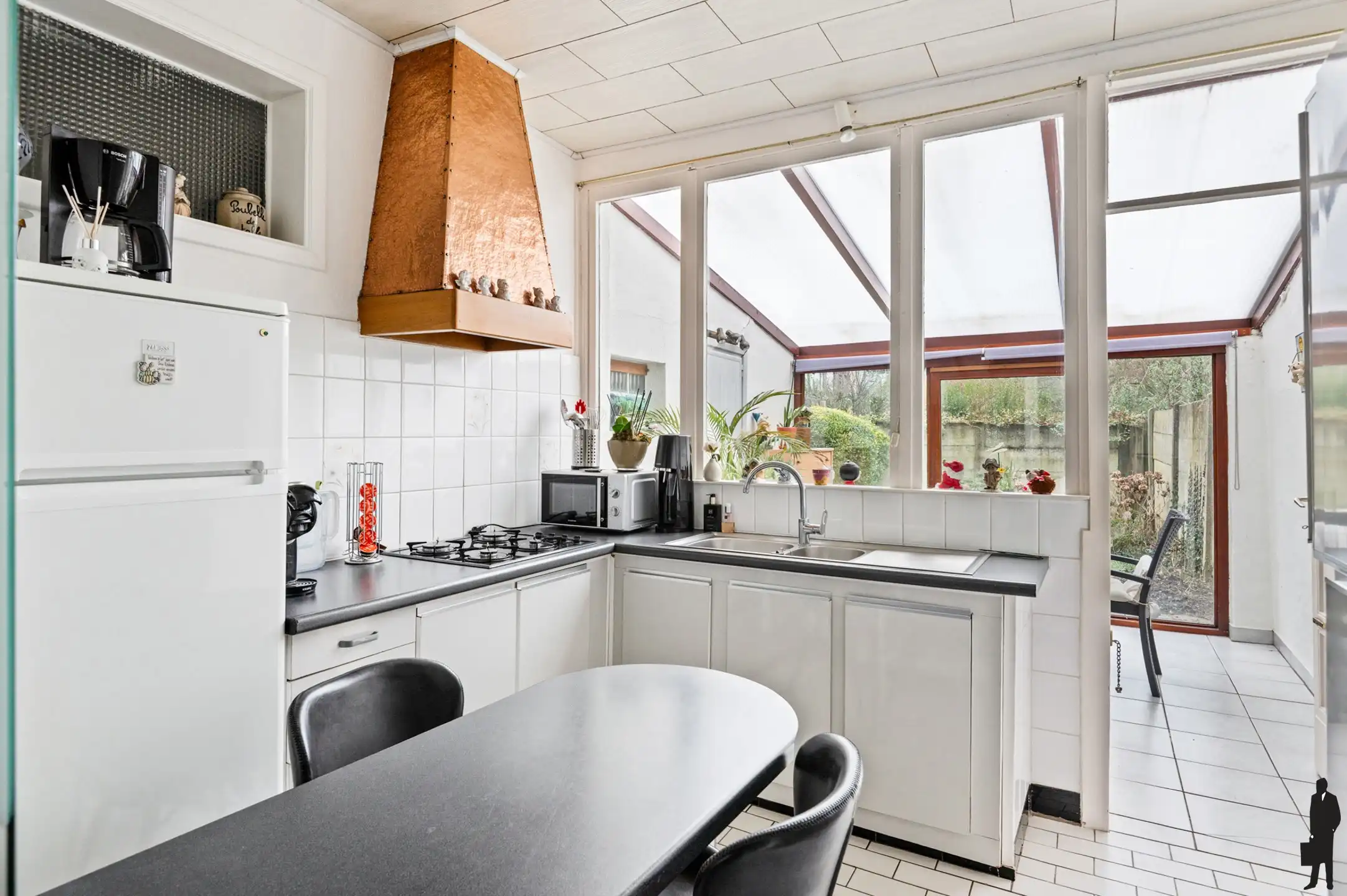 Te renoveren burgerwoning met 3-4 spk en zuidwest tuin  foto 11