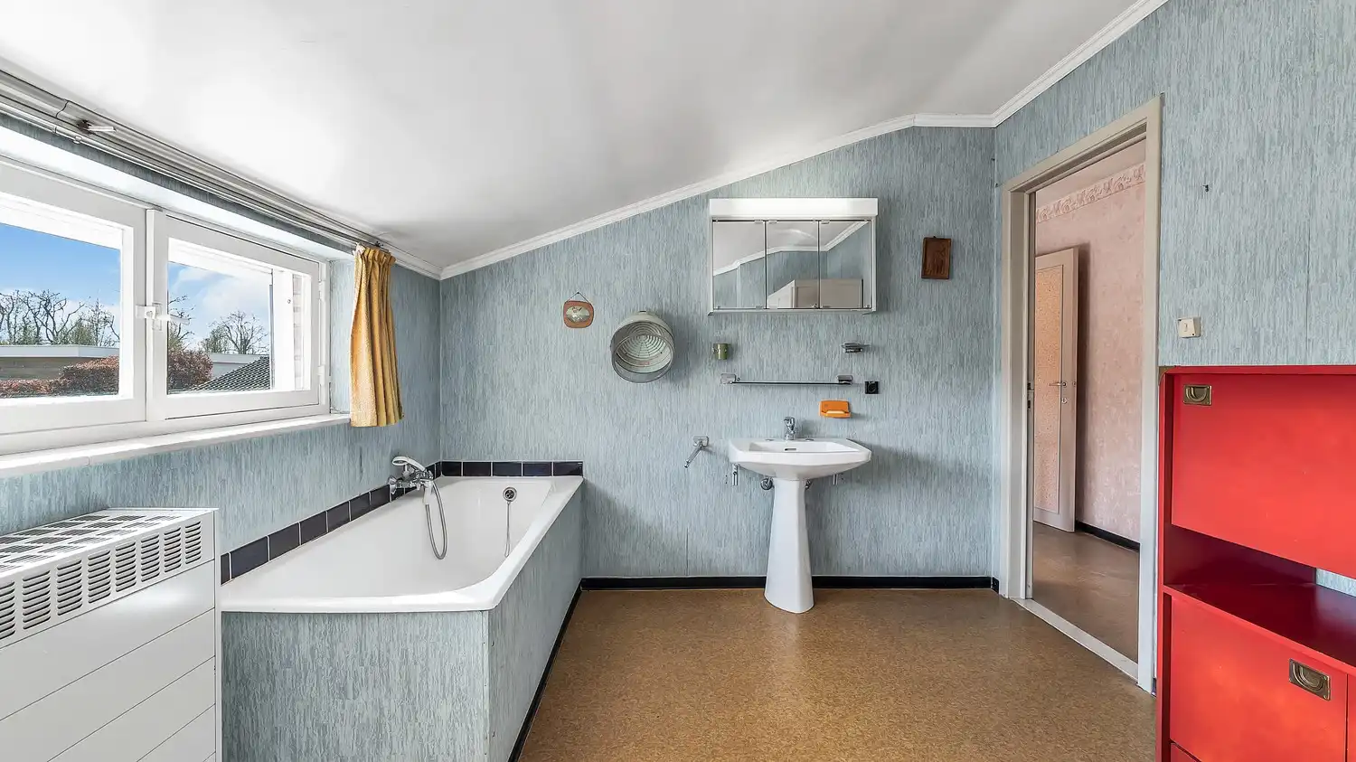 Woning met 3 slaapkamers gelegen in het centrum van Gingelom foto 10