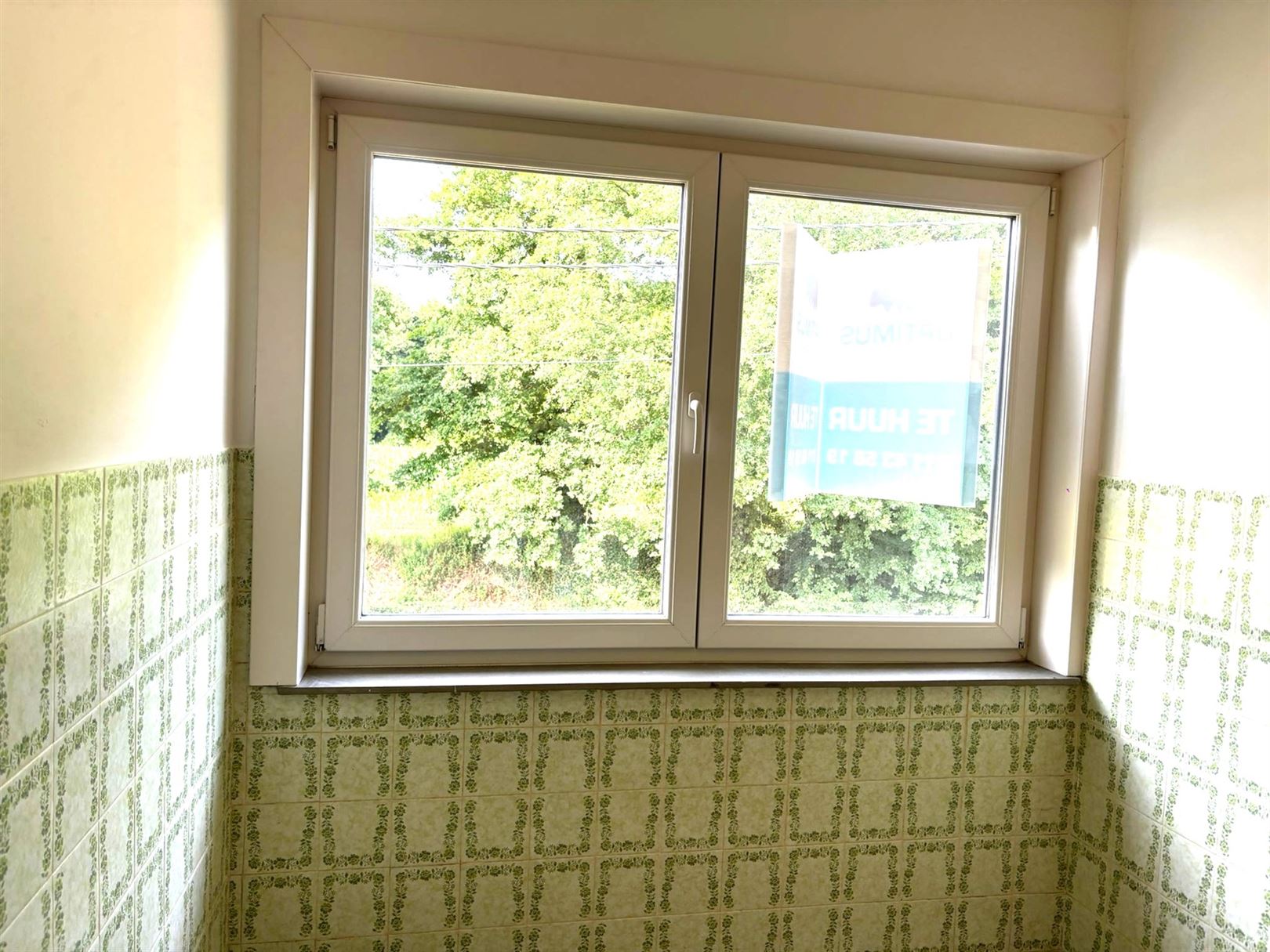 TE HUUR: gerenoveerde woning met 3 slaapkamers te Paal! foto 18