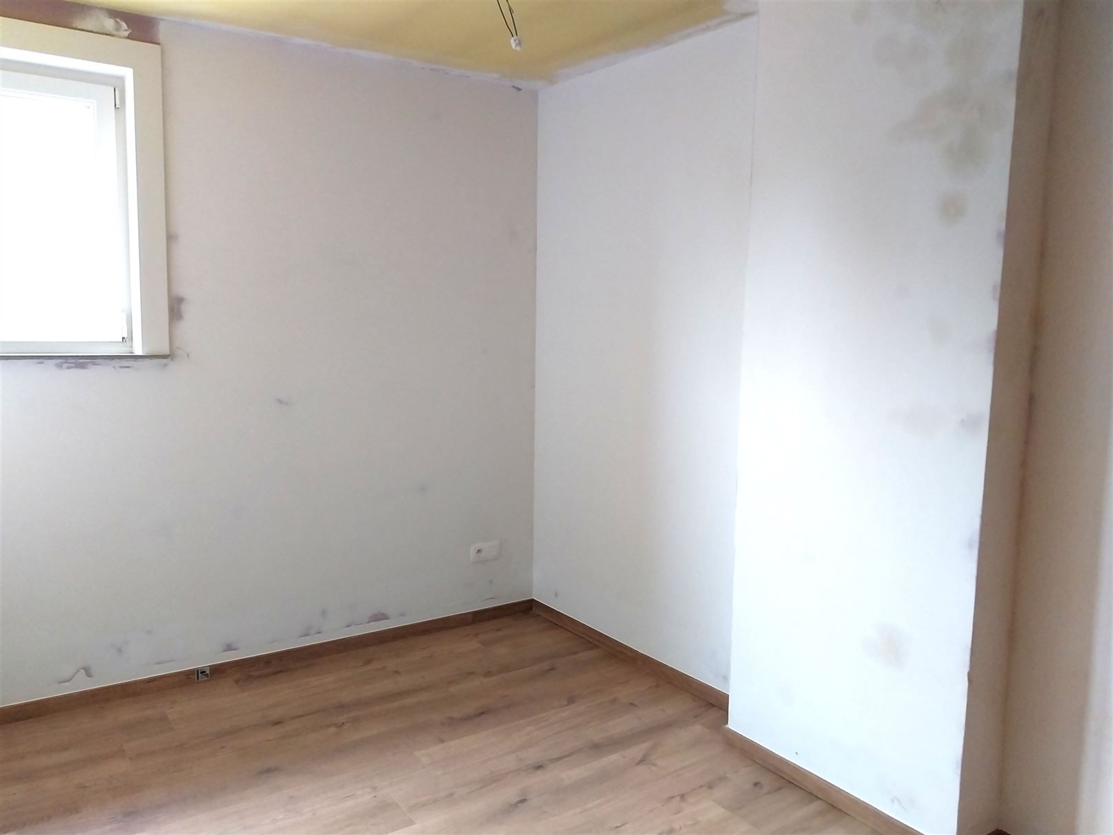 TE HUUR: gerenoveerde woning met 3 slaapkamers te Paal! foto 18