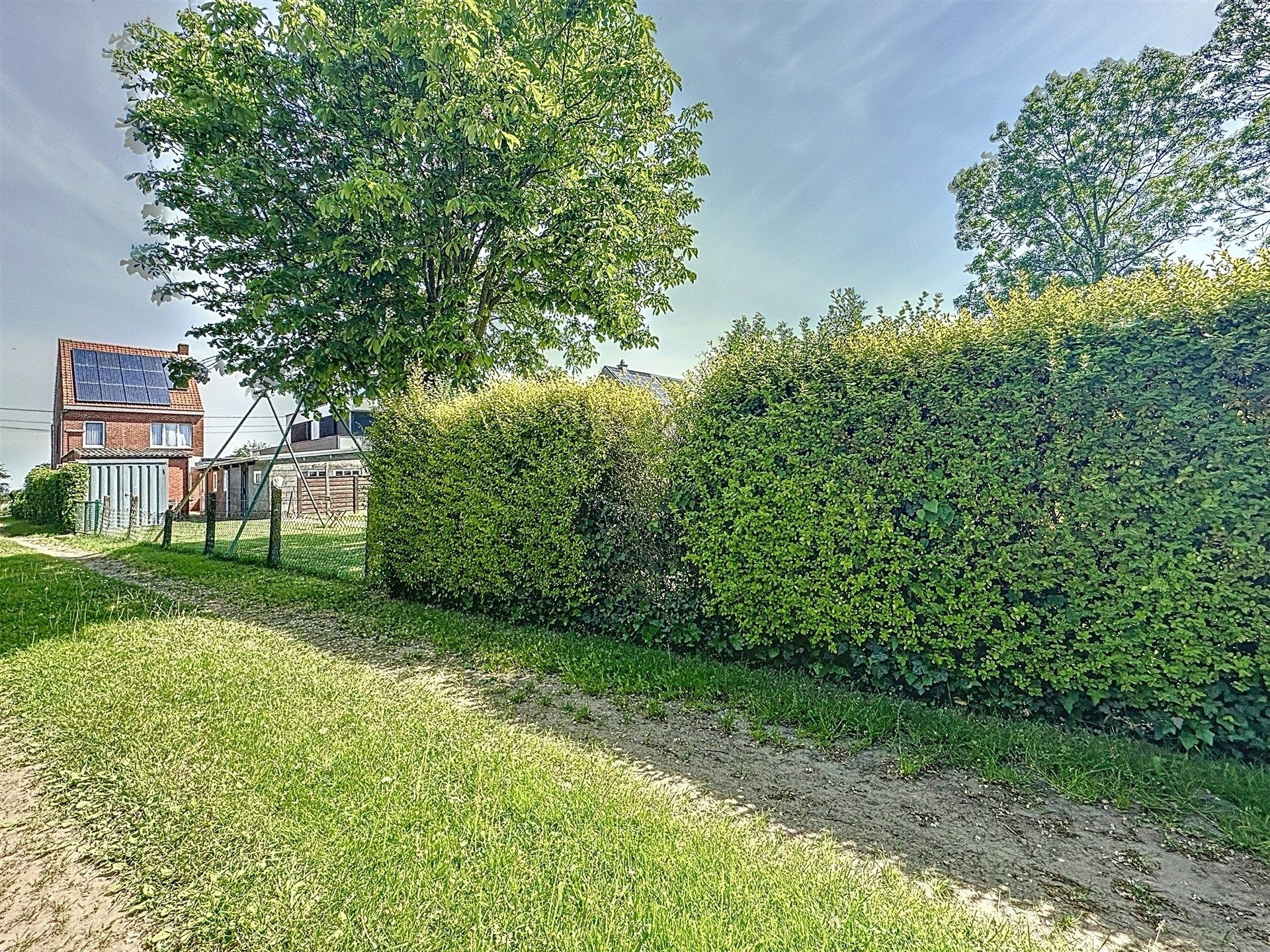 Prachtige open bebouwing met 4 slaapkamers en garage op perceel van 946m² foto 20