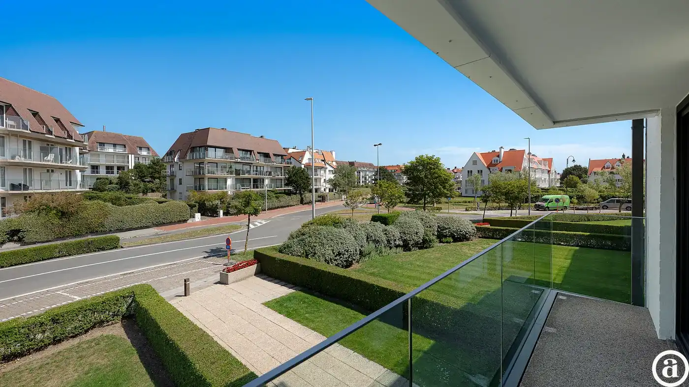 Gerenoveerd appartement in een villa residentie in het Zoute foto 25
