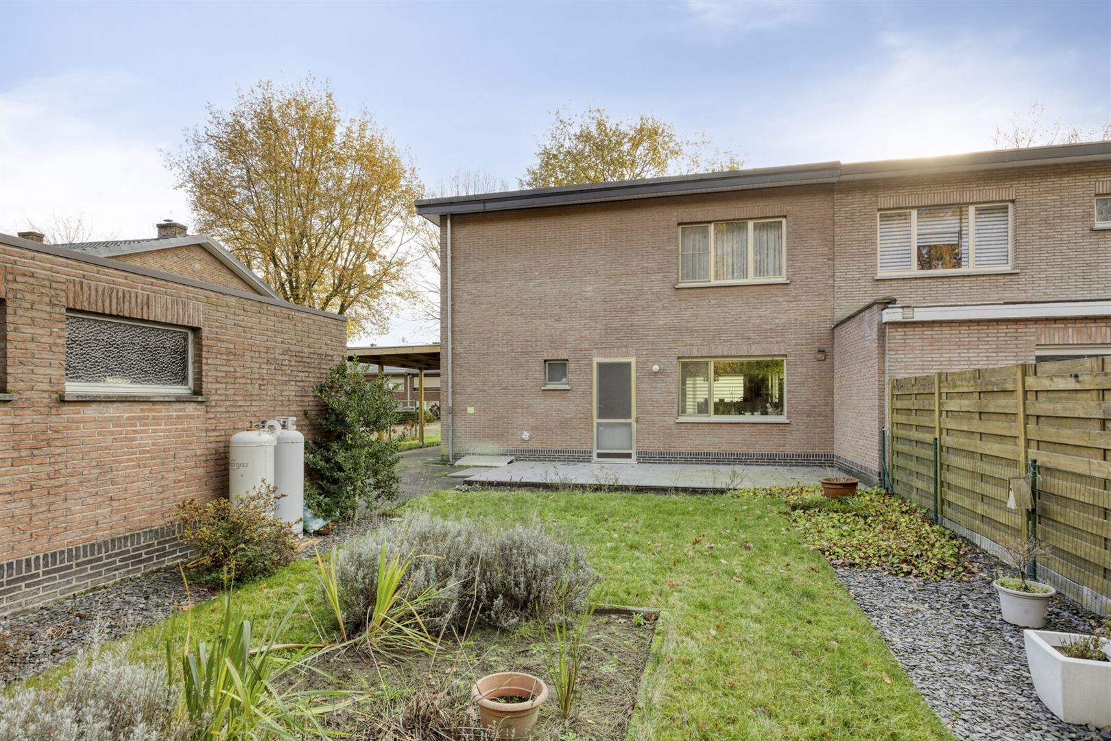 TE KOOP: Halfopen bebouwing met 3 slaapkamers op TOP-locatie in Bolderberg! foto 19