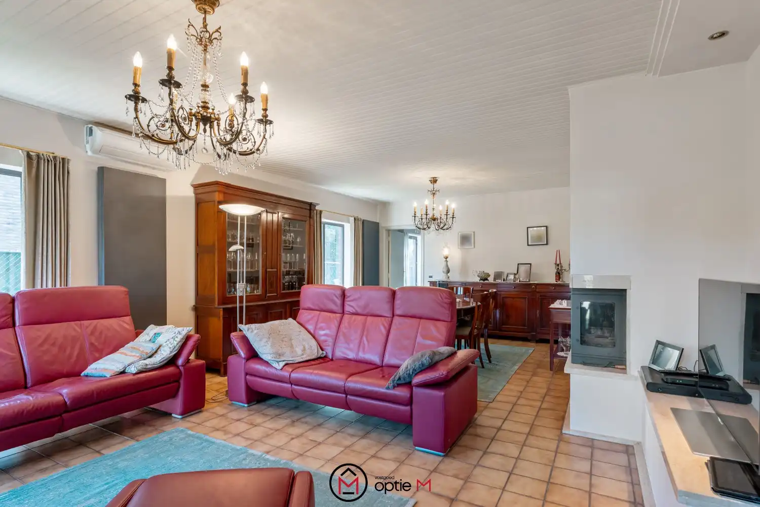 Rustig gelegen gezinswoning met 5 slaapkamers en garage foto 5