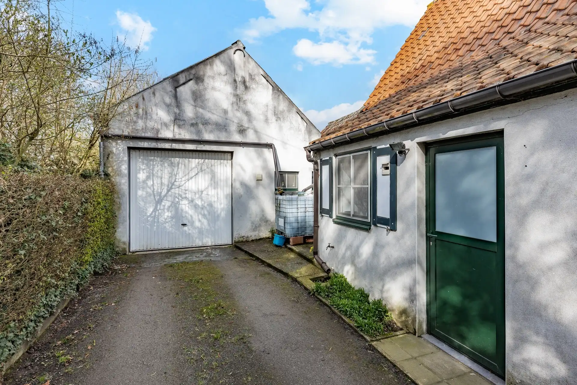 Charmante woning met grote tuin! foto 25