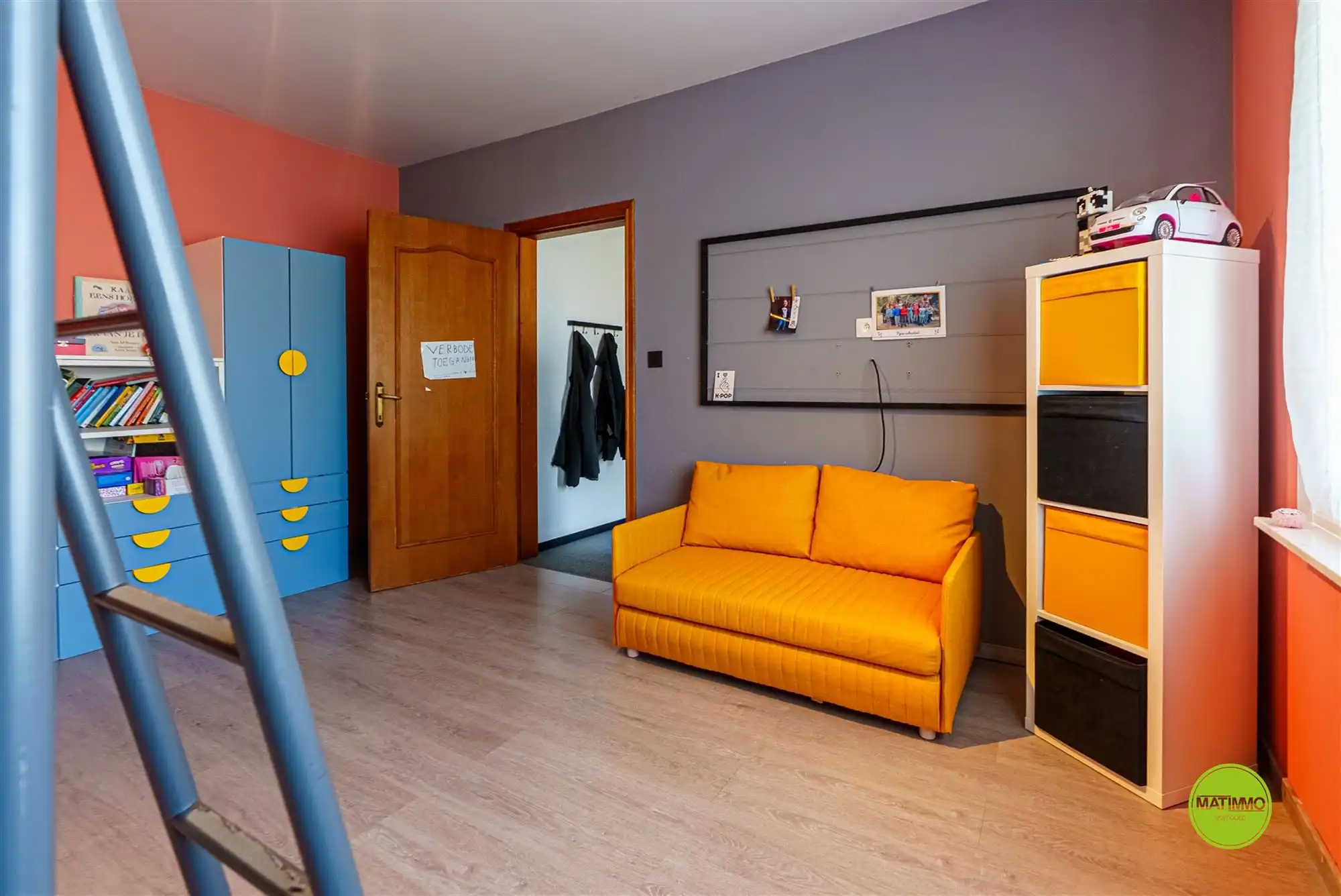 Gerenoveerde, instapklare gezinswoning met 5 slaapkamers foto 19