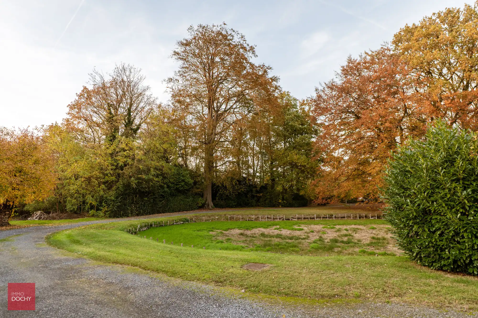 Omwald kasteeldomein op ca. 4,4ha foto 11