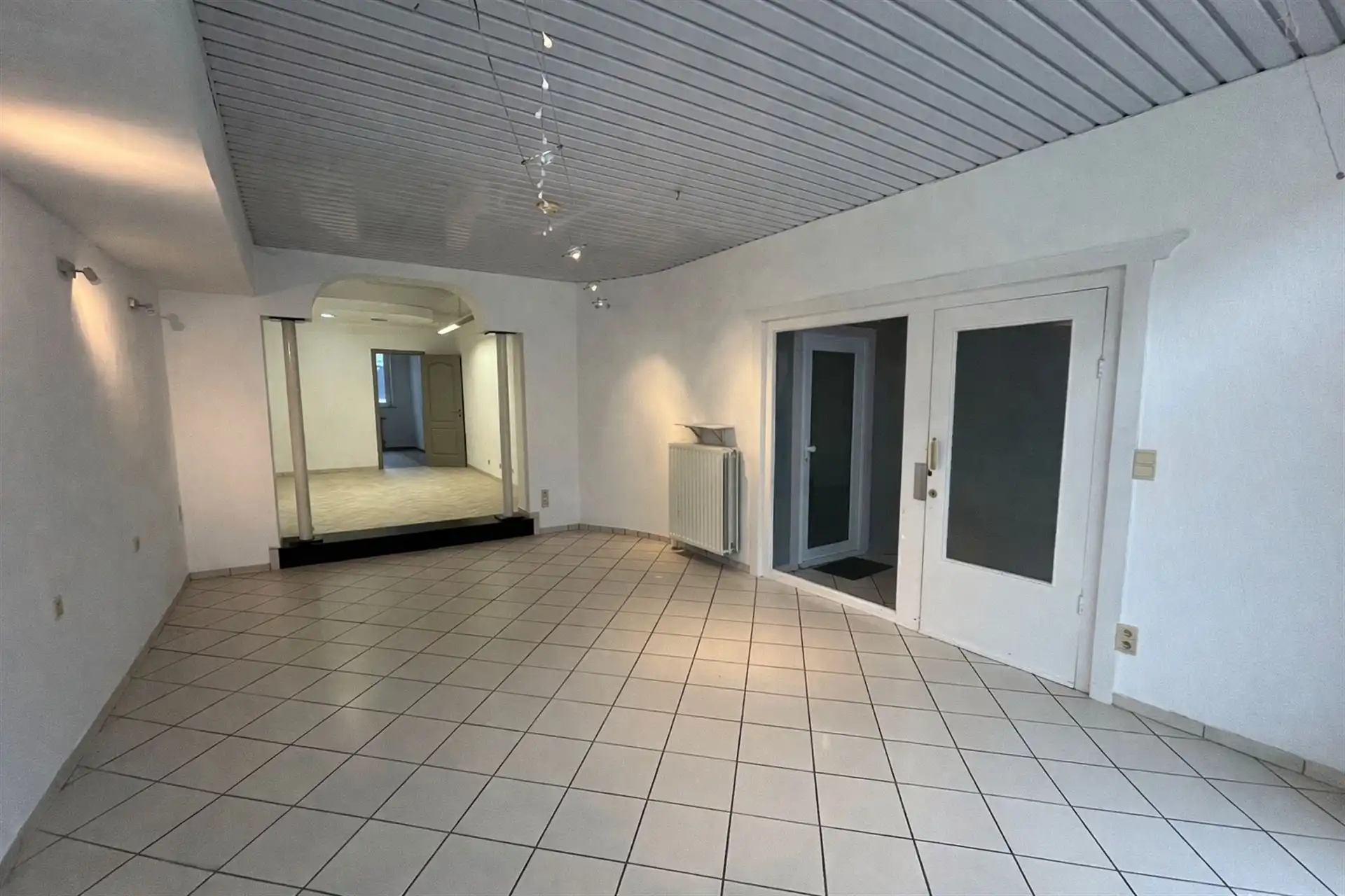 Handelsgelijkvloers op centrale ligging in Mechelen foto 2