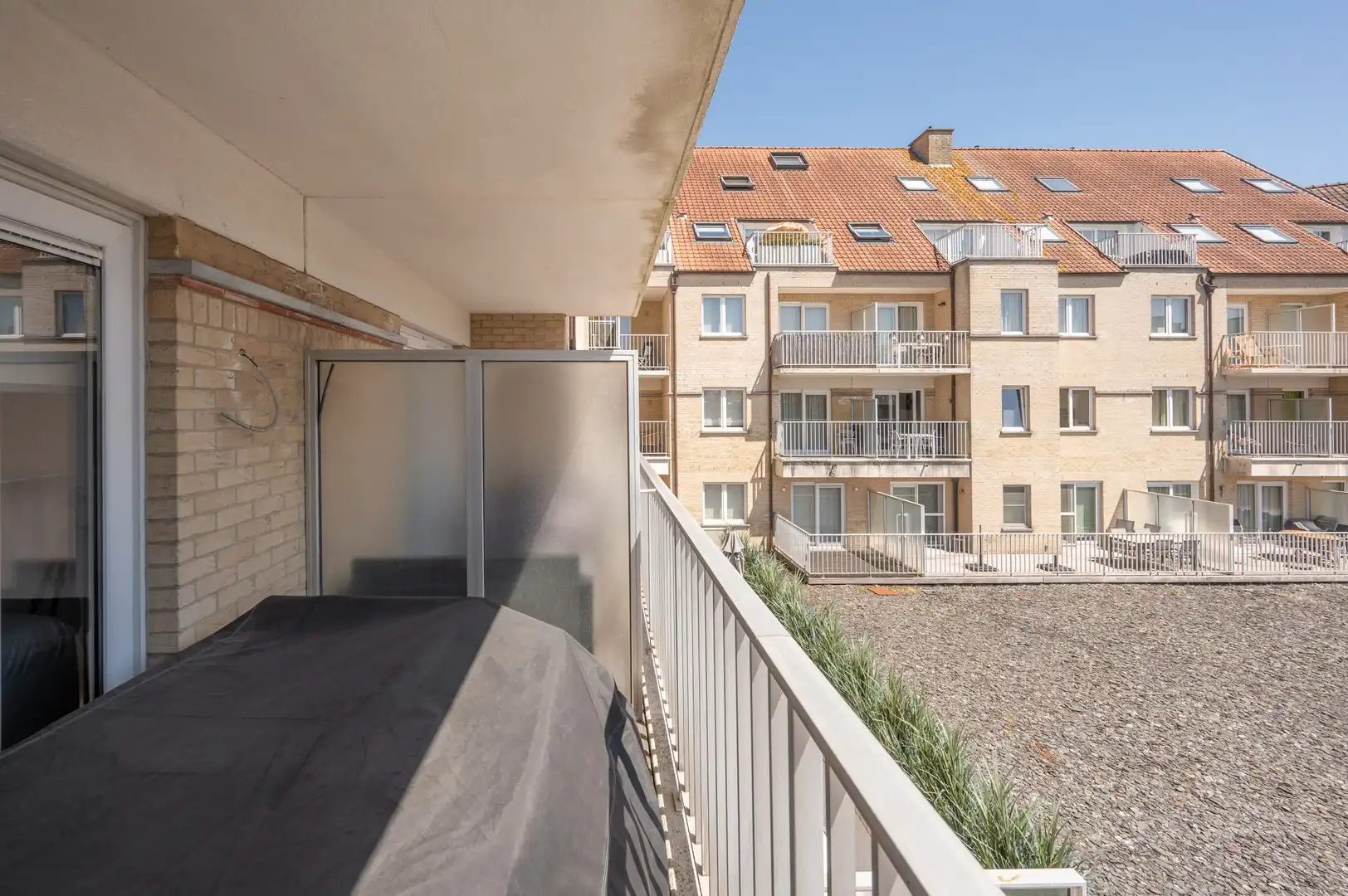 Ruim en instapklaar appartement met drie slaapkamers, centraal gelegen in Knokke. foto 16