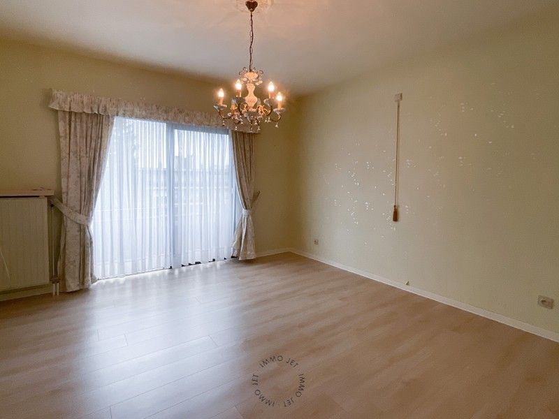Mooi gelegen, goed onderhouden appartement met twee terrassen en garage foto 11